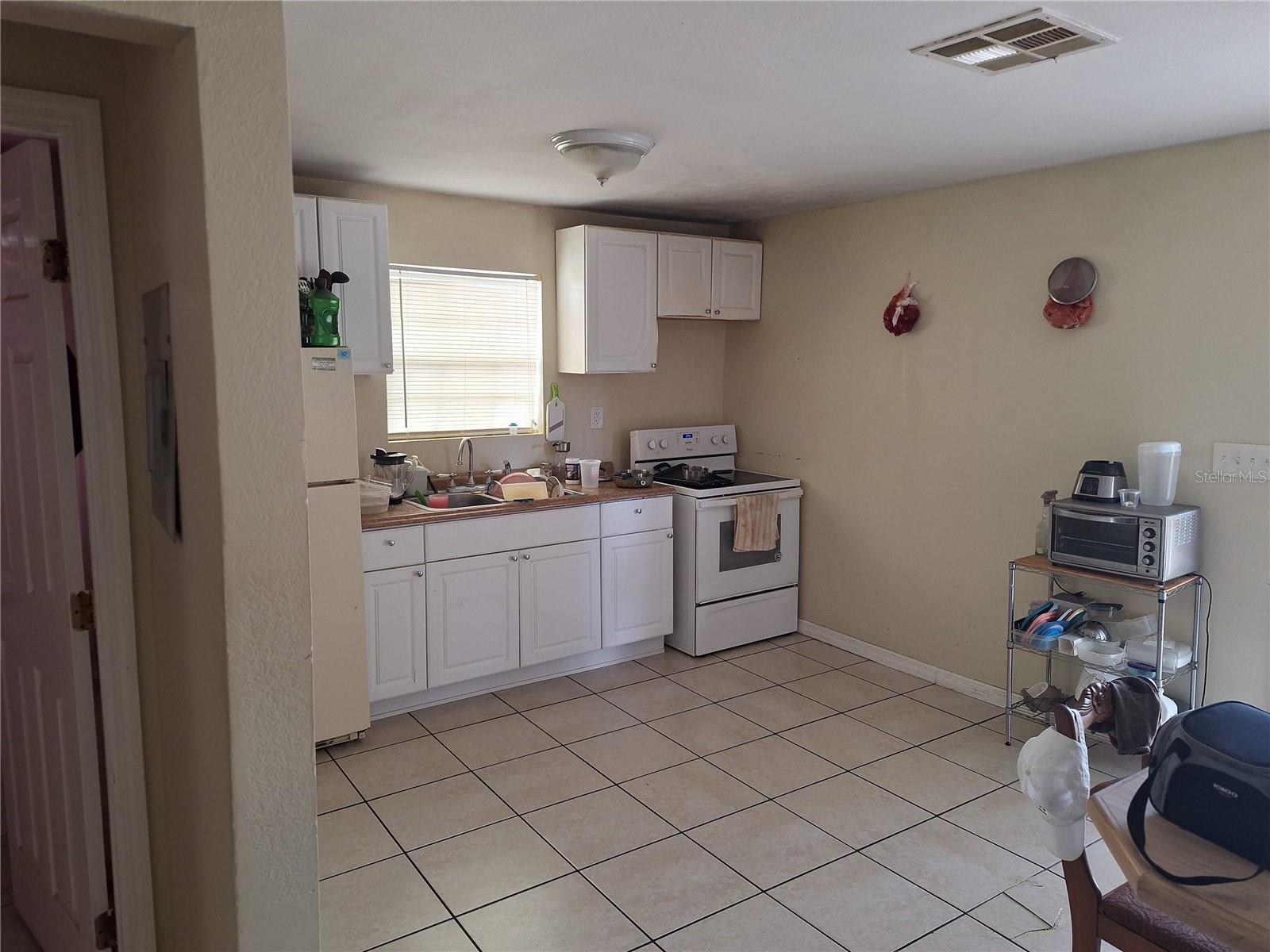 Image 2 of 7 For 2306 Edgewater Avenue