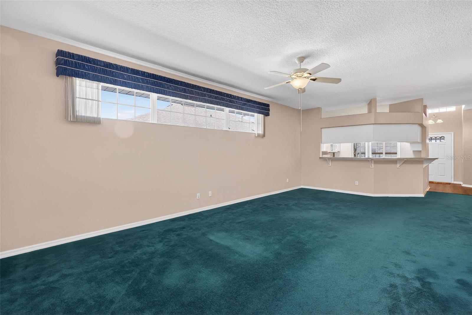 Image 16 of 68 For 21743 King John Street