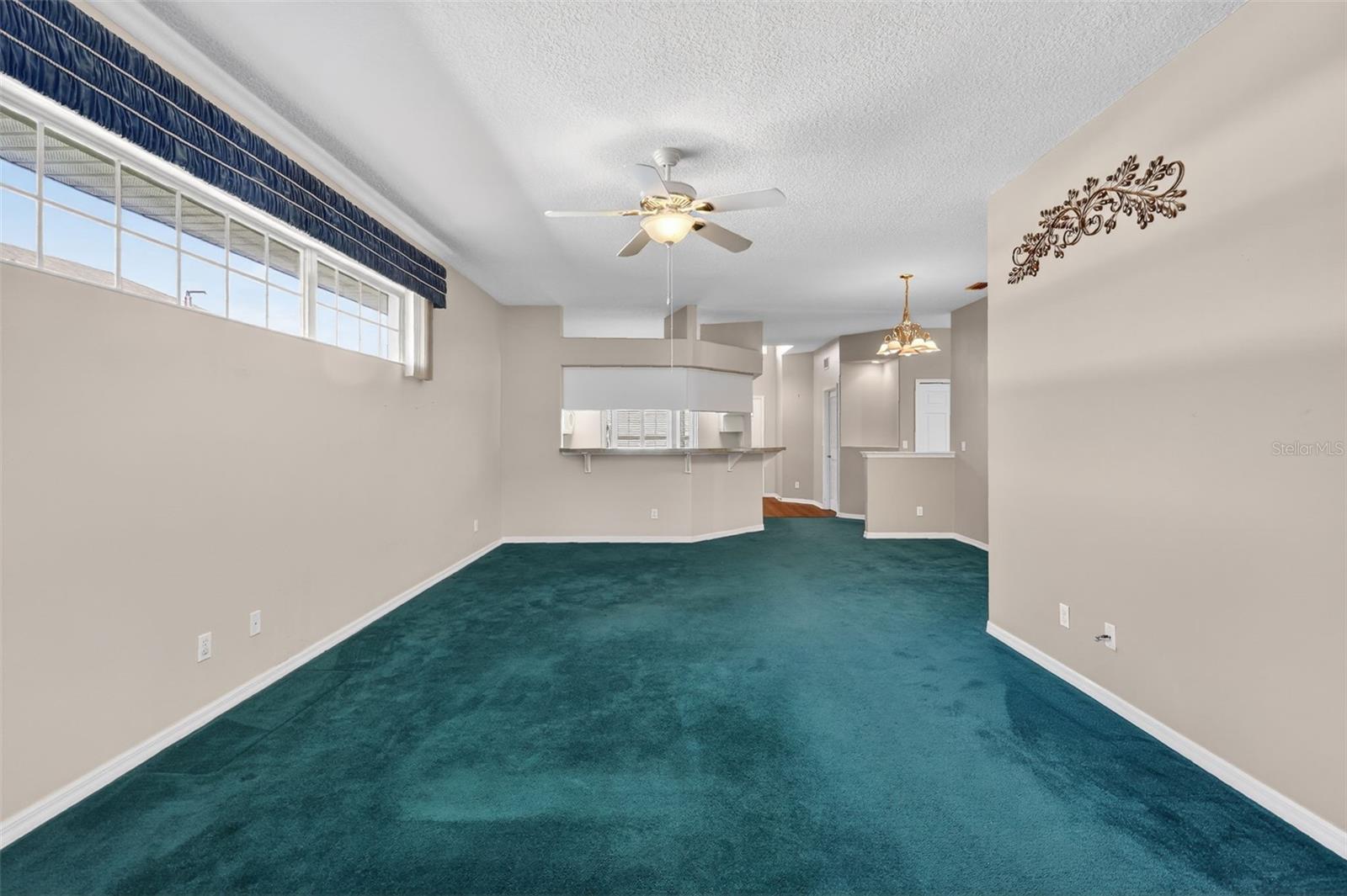 Image 17 of 68 For 21743 King John Street