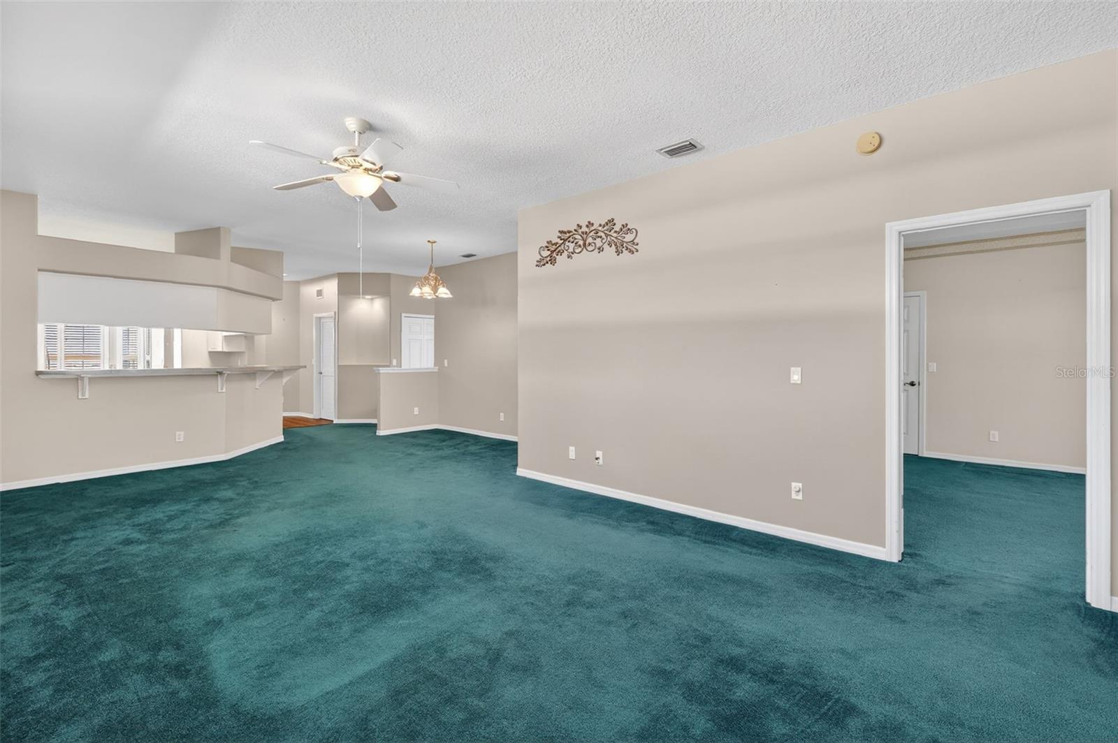 Image 18 of 68 For 21743 King John Street