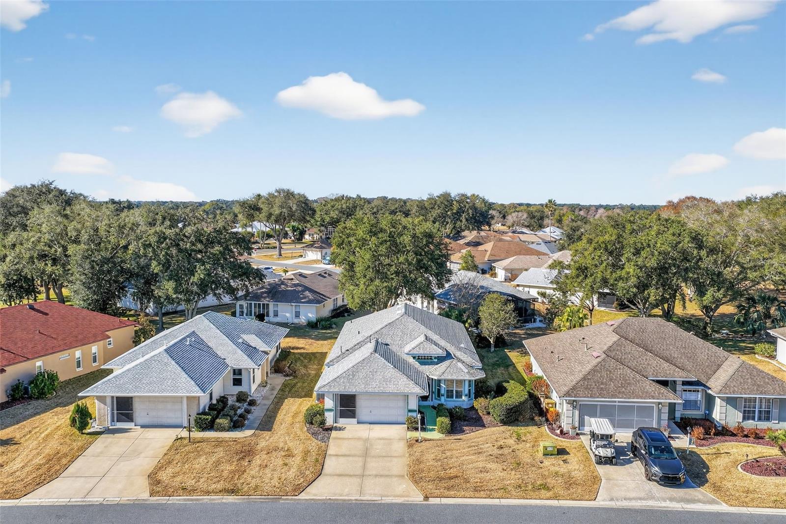 Image 3 of 68 For 21743 King John Street