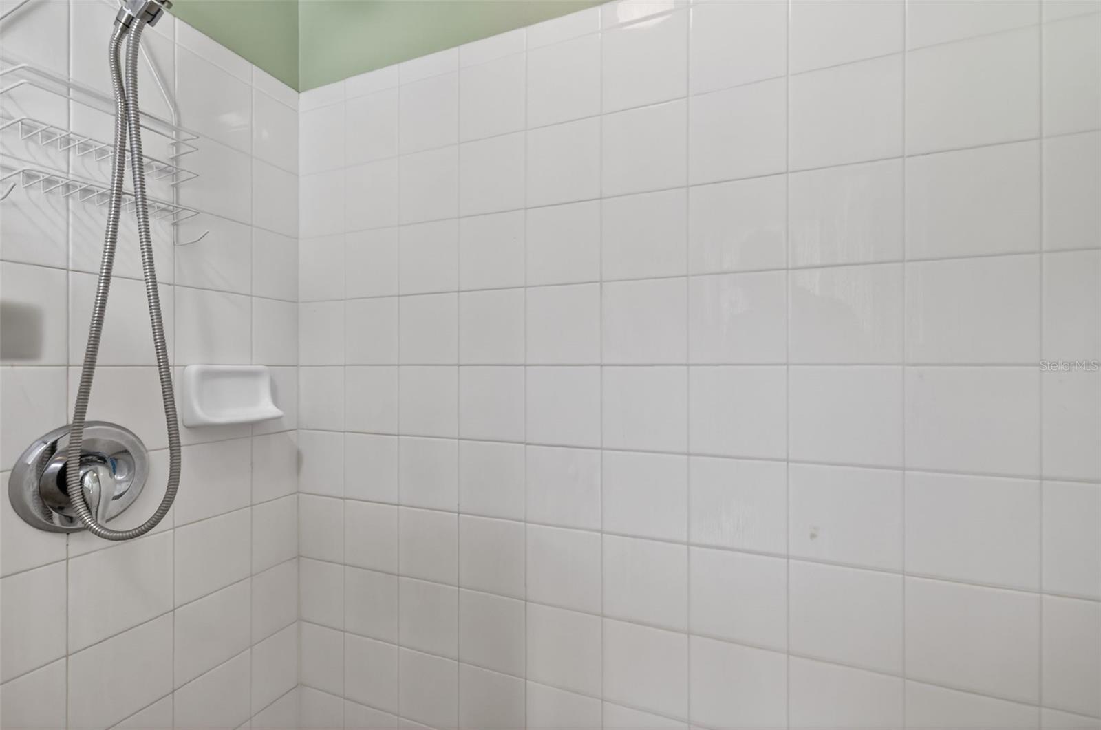 Image 32 of 68 For 21743 King John Street