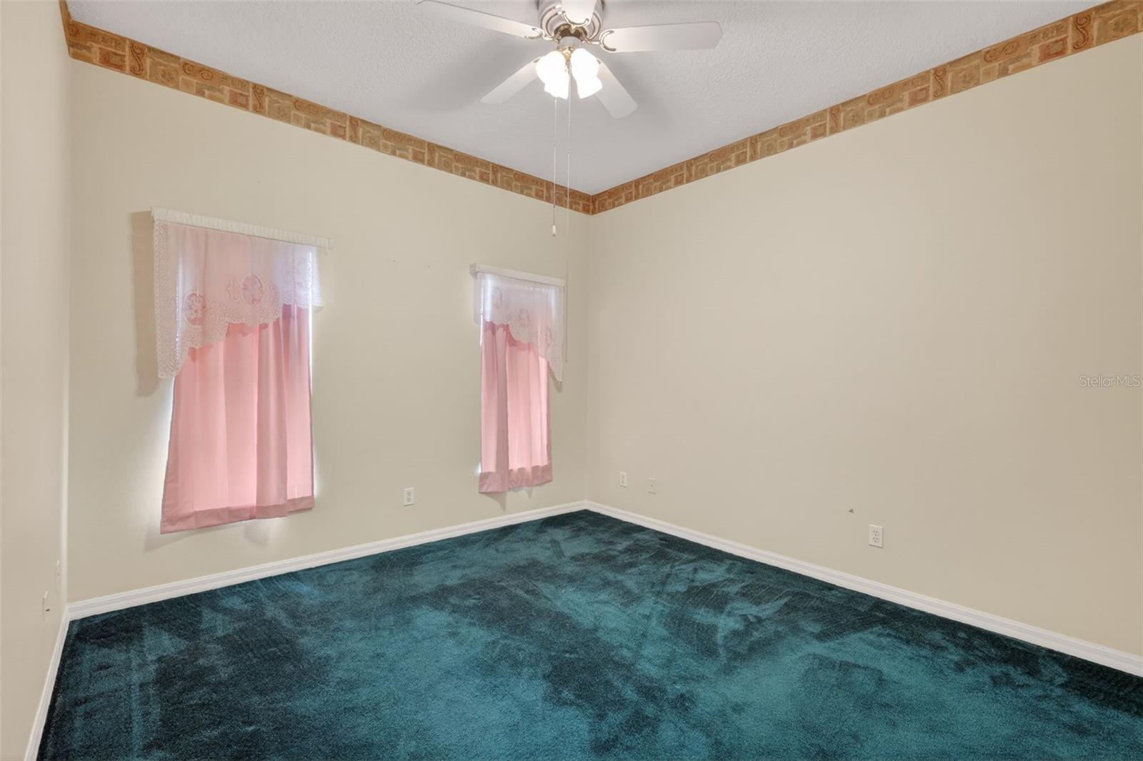 Image 37 of 68 For 21743 King John Street