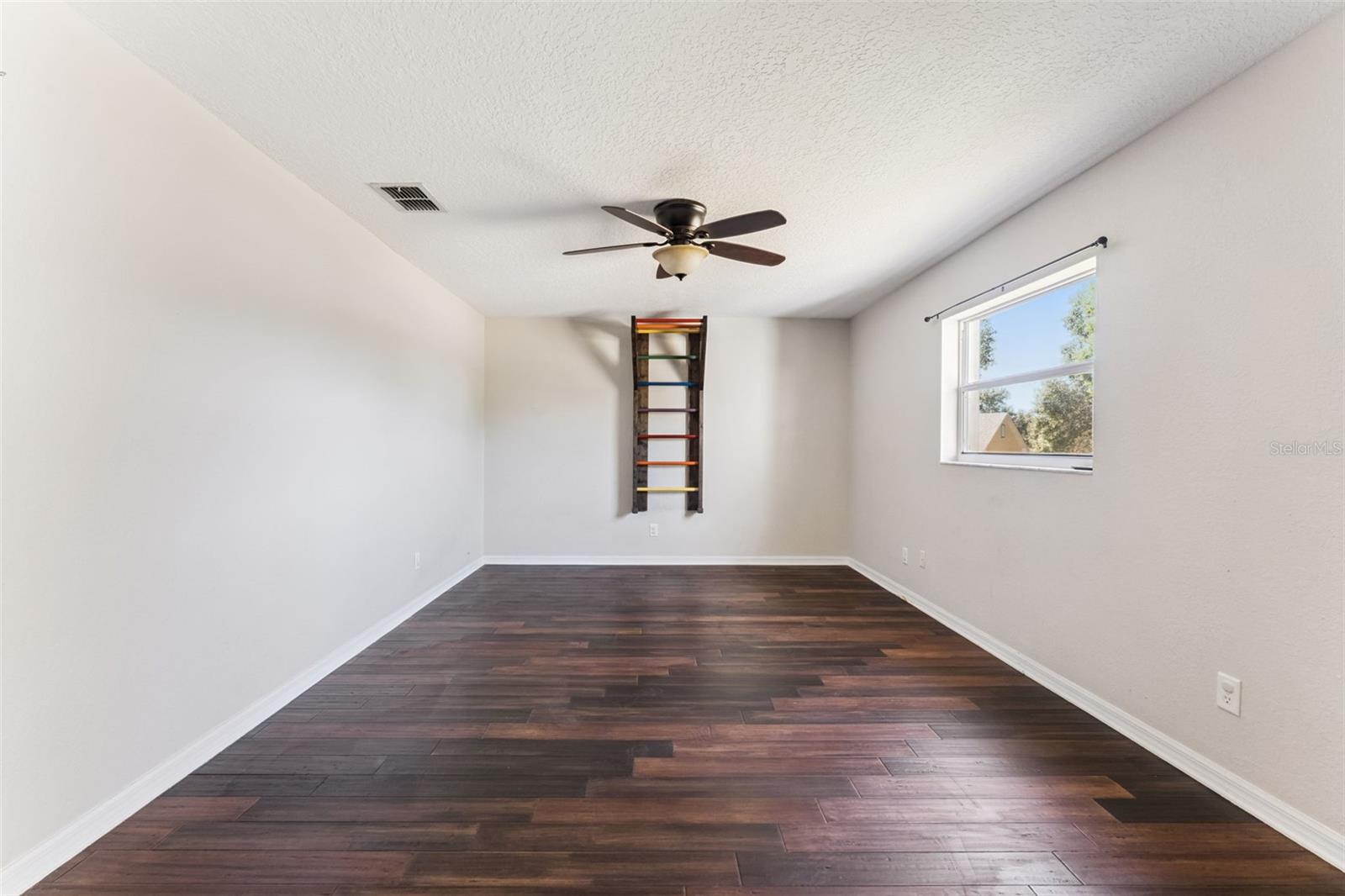 Image 22 of 56 For 12933 Sunset Avenue