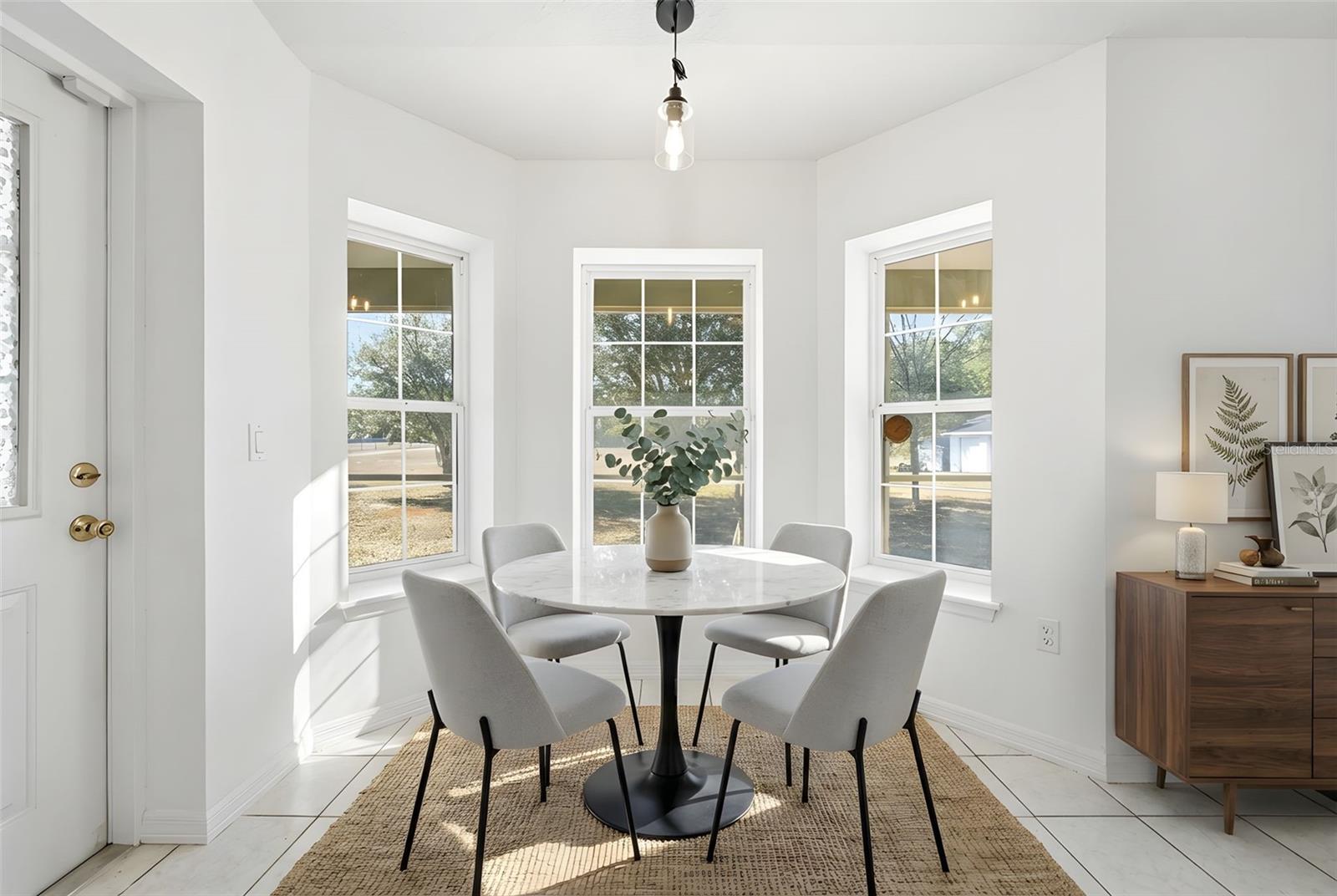 Listing photo id 12 for 36841 Reserve Drive