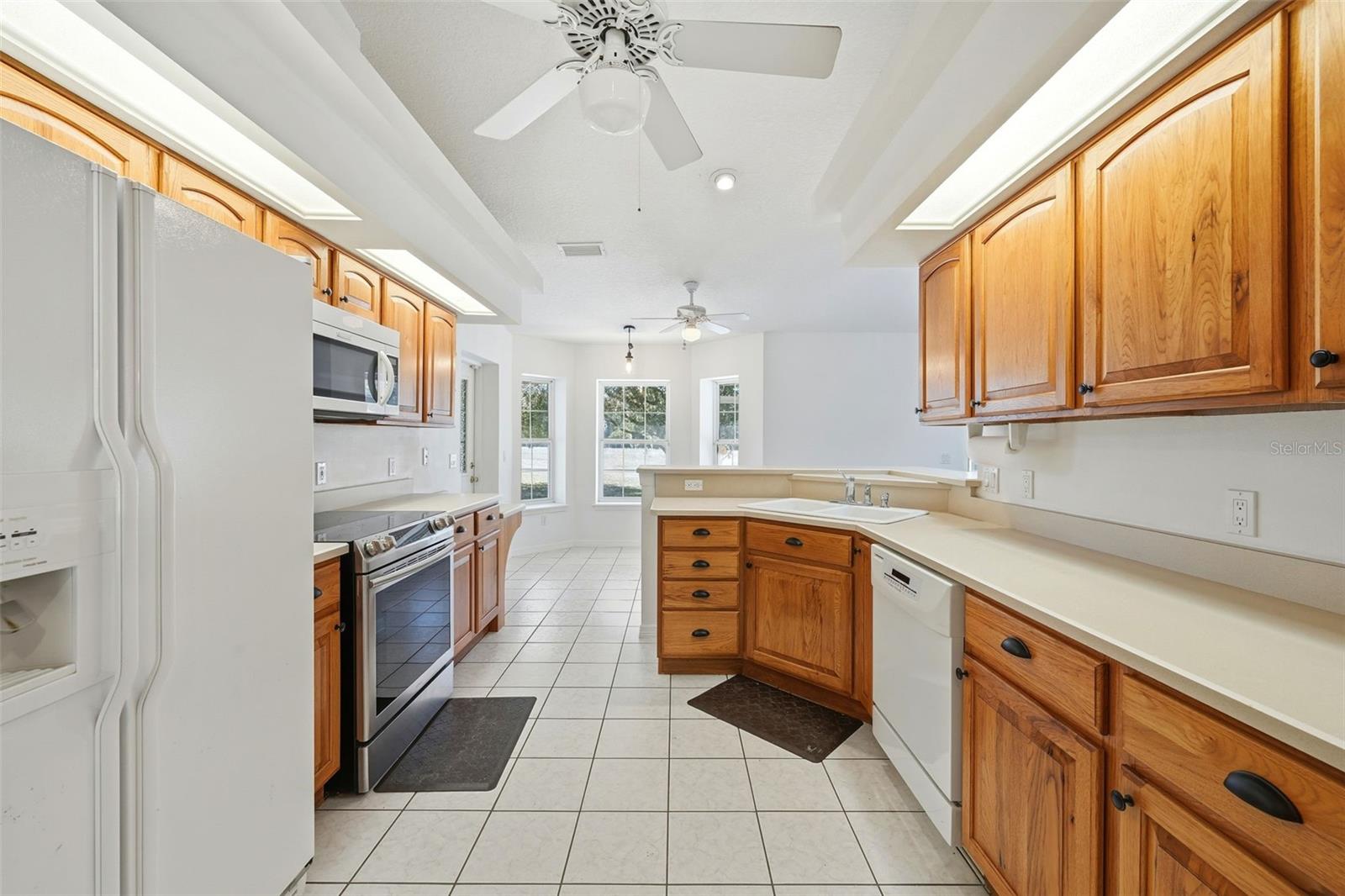 Listing photo id 16 for 36841 Reserve Drive