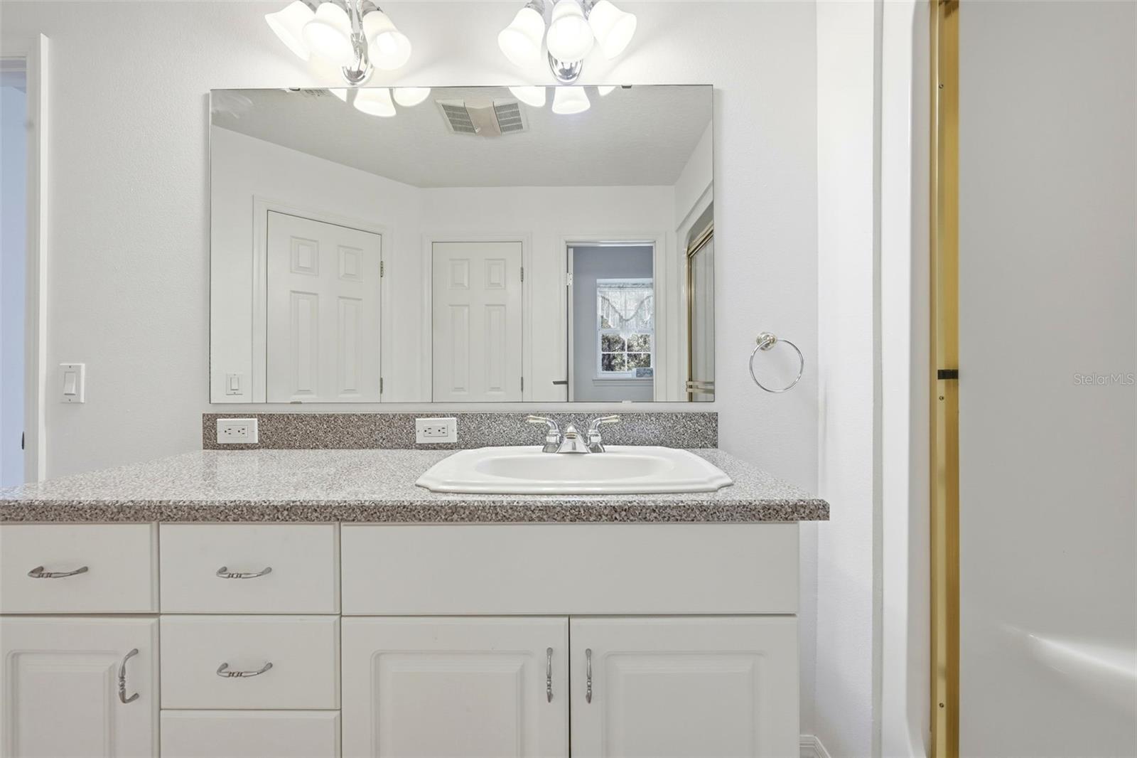 Listing photo id 26 for 36841 Reserve Drive