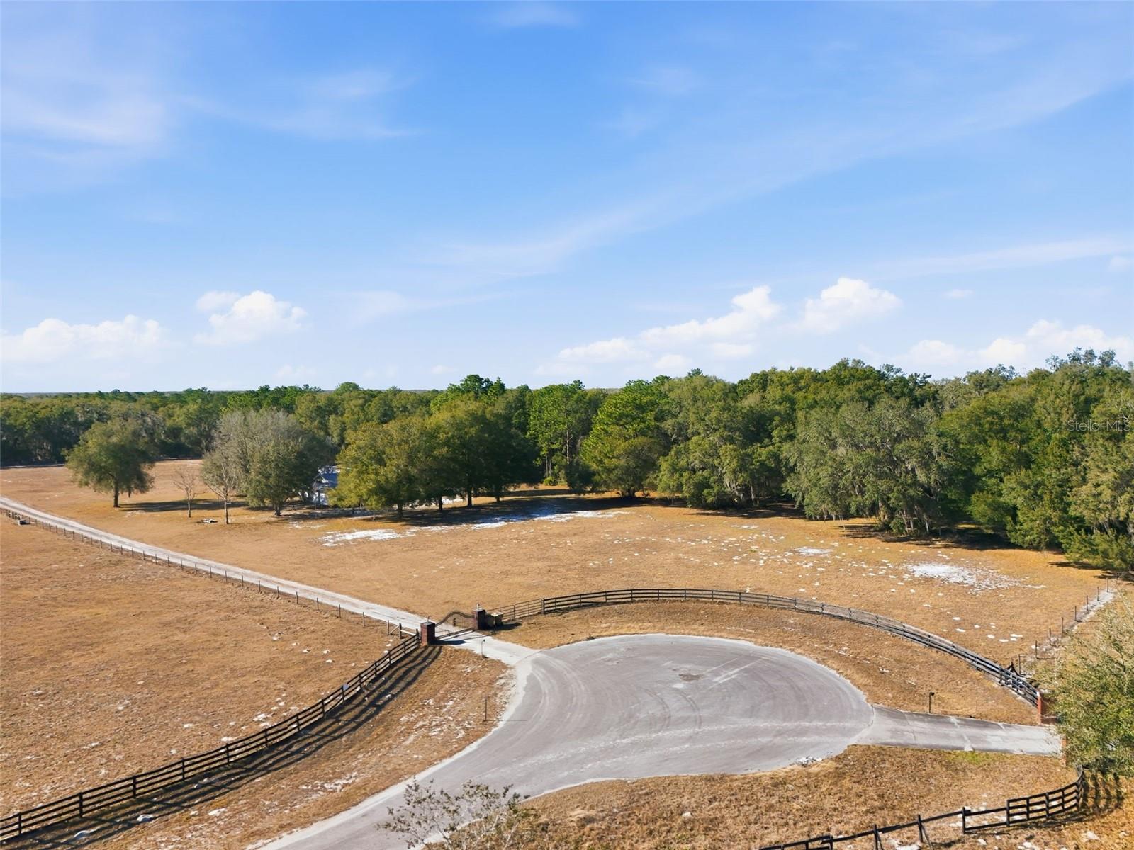 Listing photo id 56 for 36841 Reserve Drive