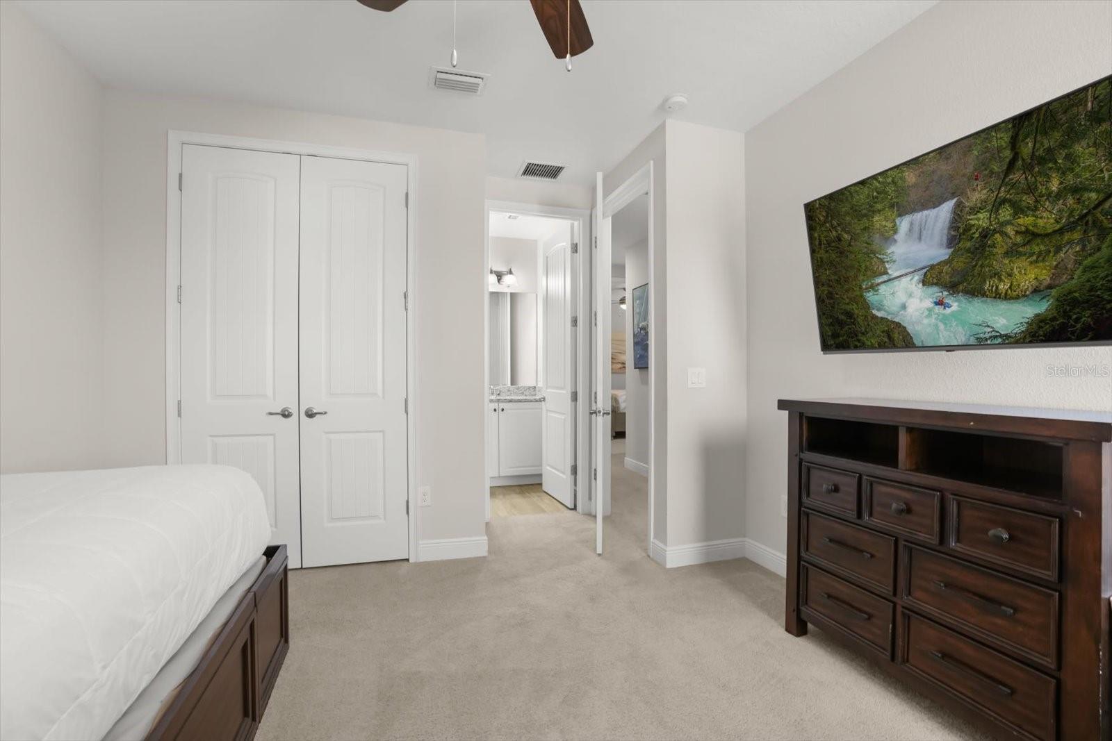 Image 34 of 46 For 201 Burma Street