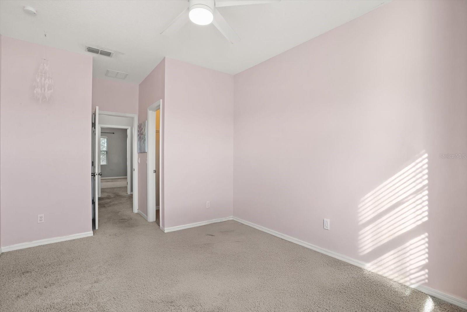 Image 21 of 43 For 3193 Zander Drive