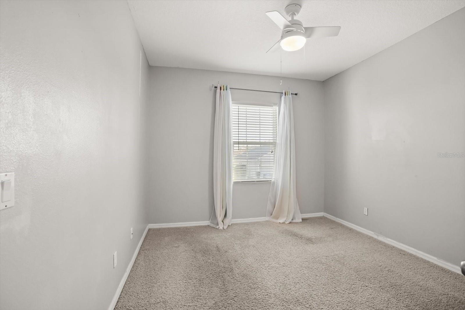 Image 30 of 43 For 3193 Zander Drive