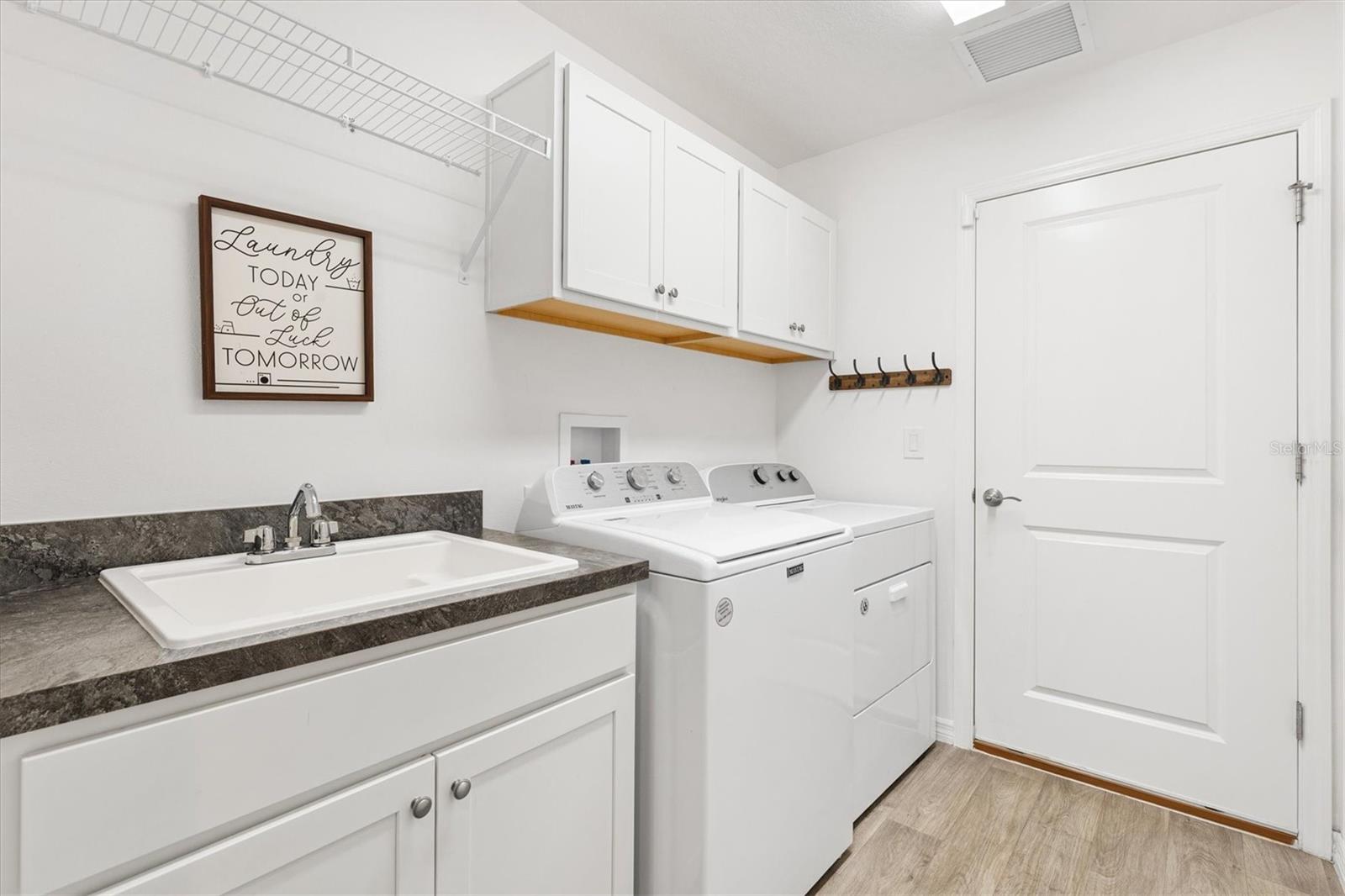 Image 24 of 36 For 11405 Zimmerman Path