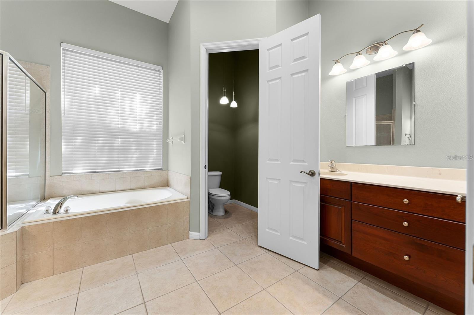 Image 24 of 94 For 2495 Squaw Creek