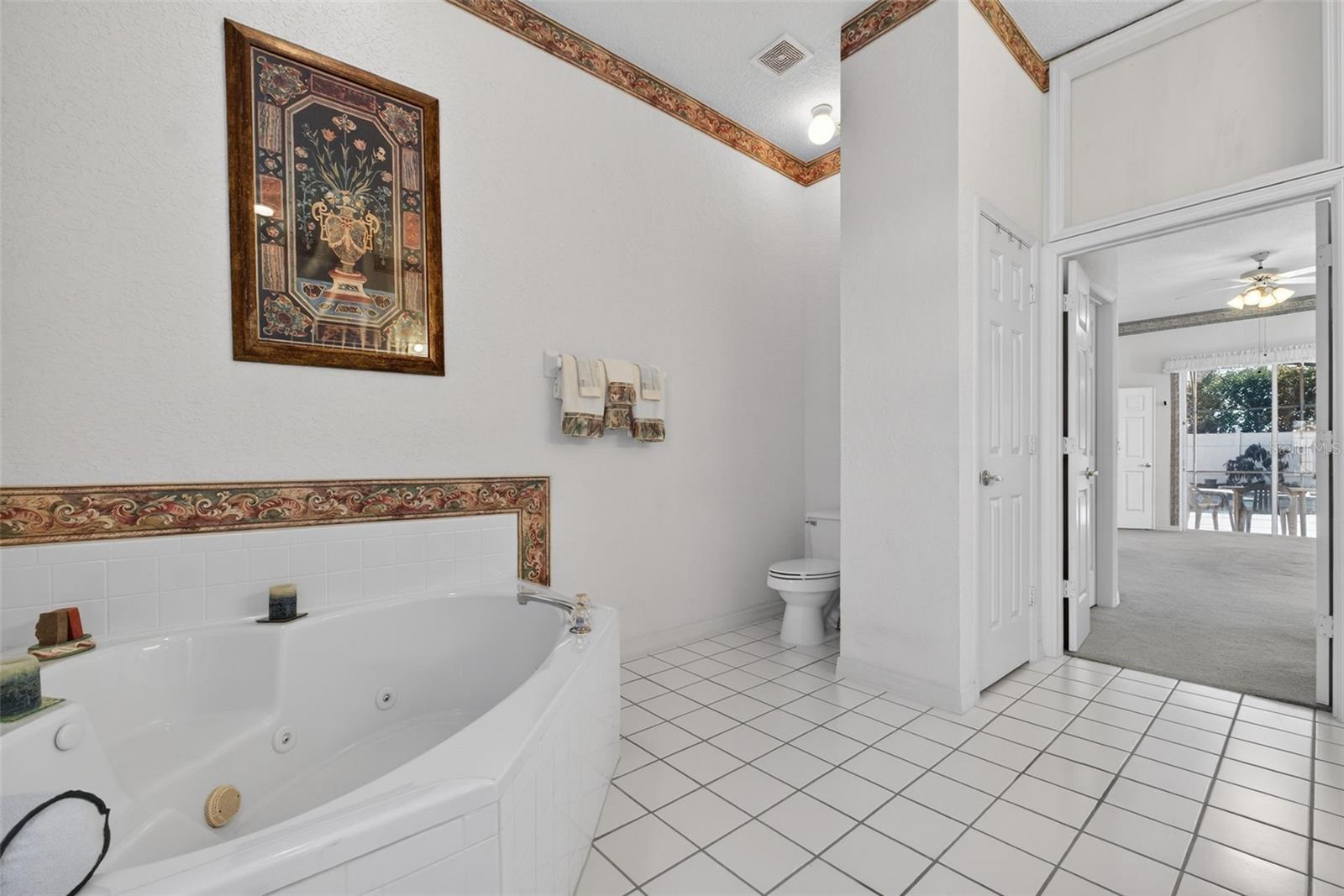 Image 12 of 26 For 365 Via Bianca Drive