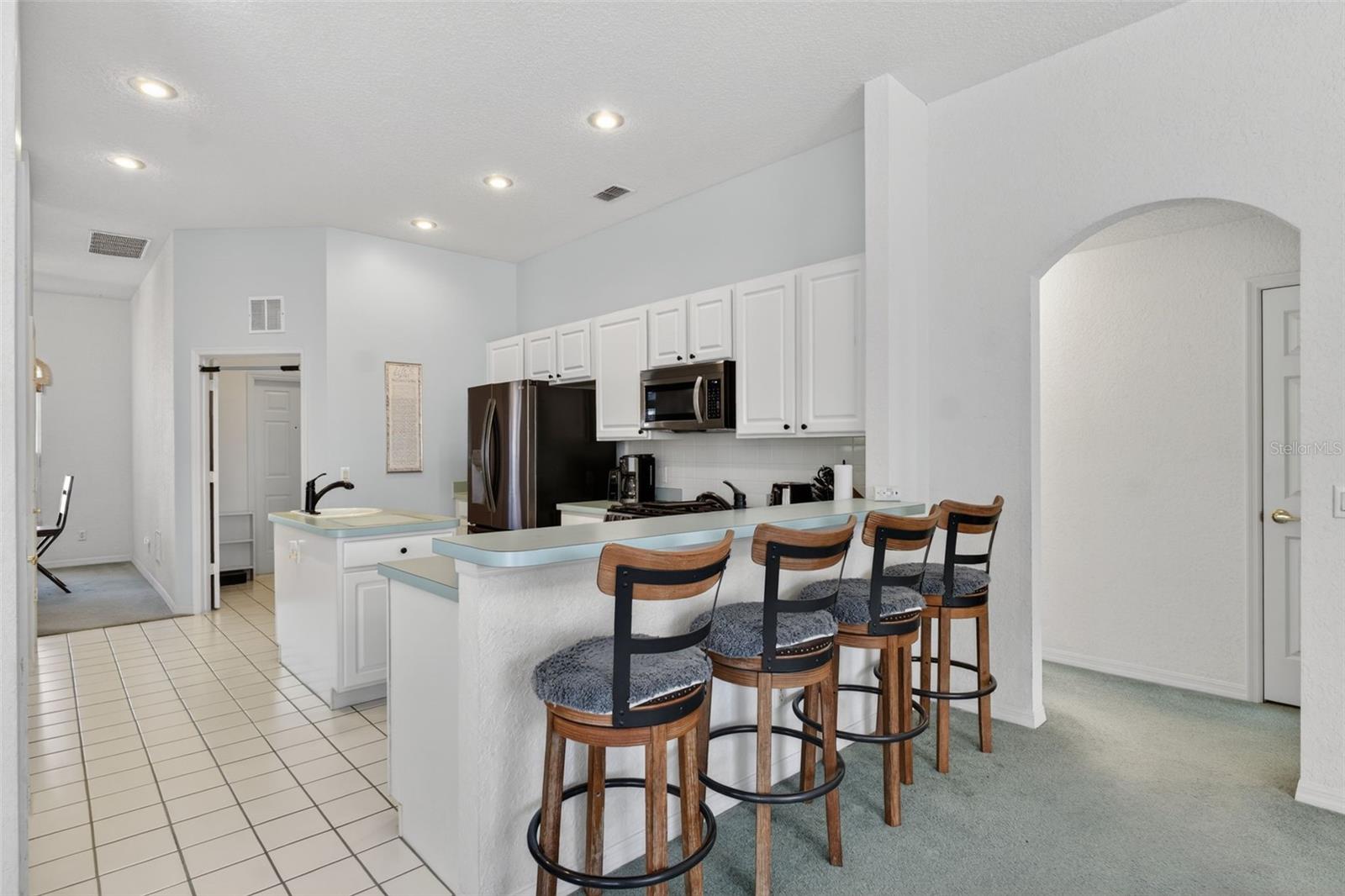 Image 6 of 26 For 365 Via Bianca Drive