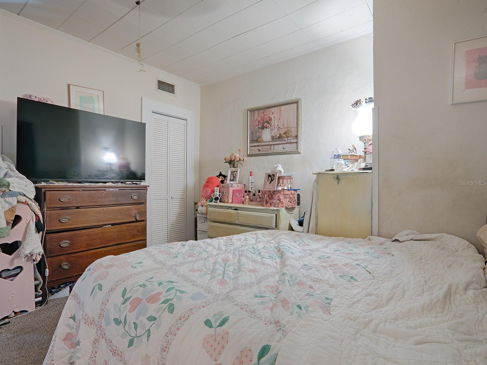 Image 10 of 57 For 422 Citrus Avenue