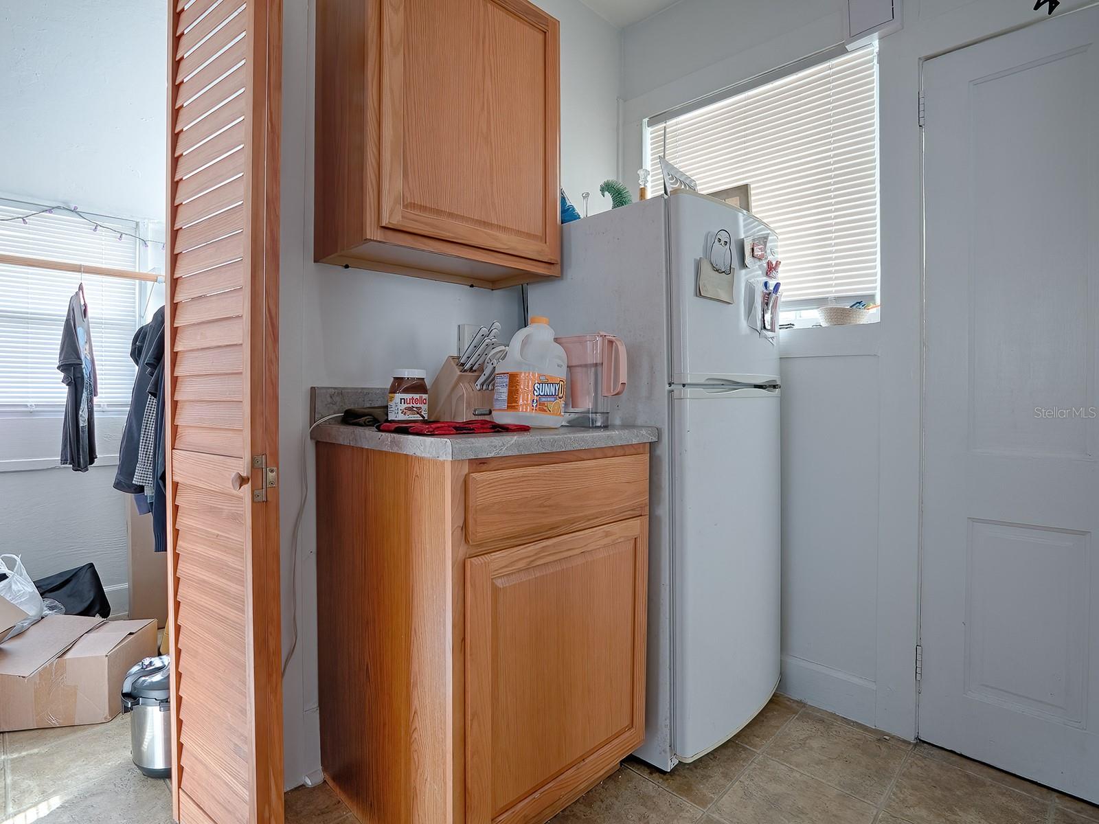 Image 20 of 57 For 422 Citrus Avenue