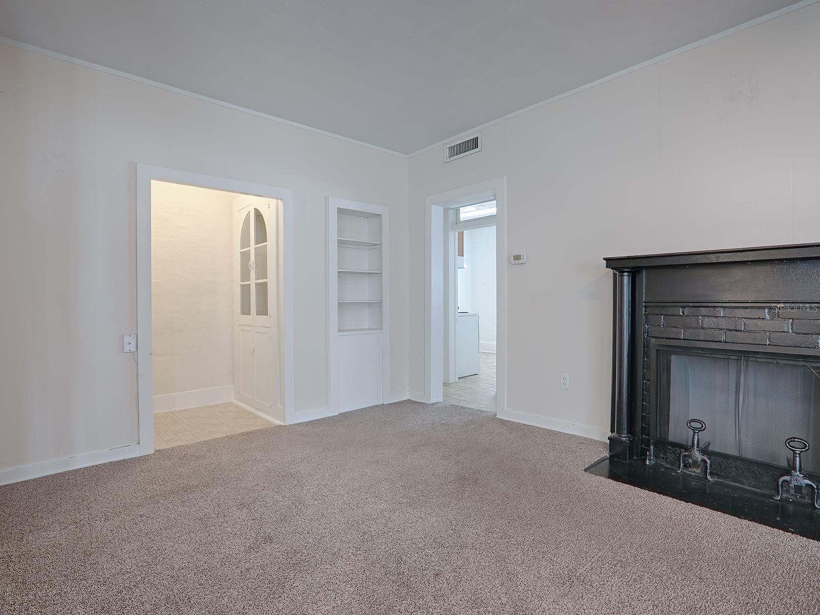 Image 29 of 57 For 422 Citrus Avenue