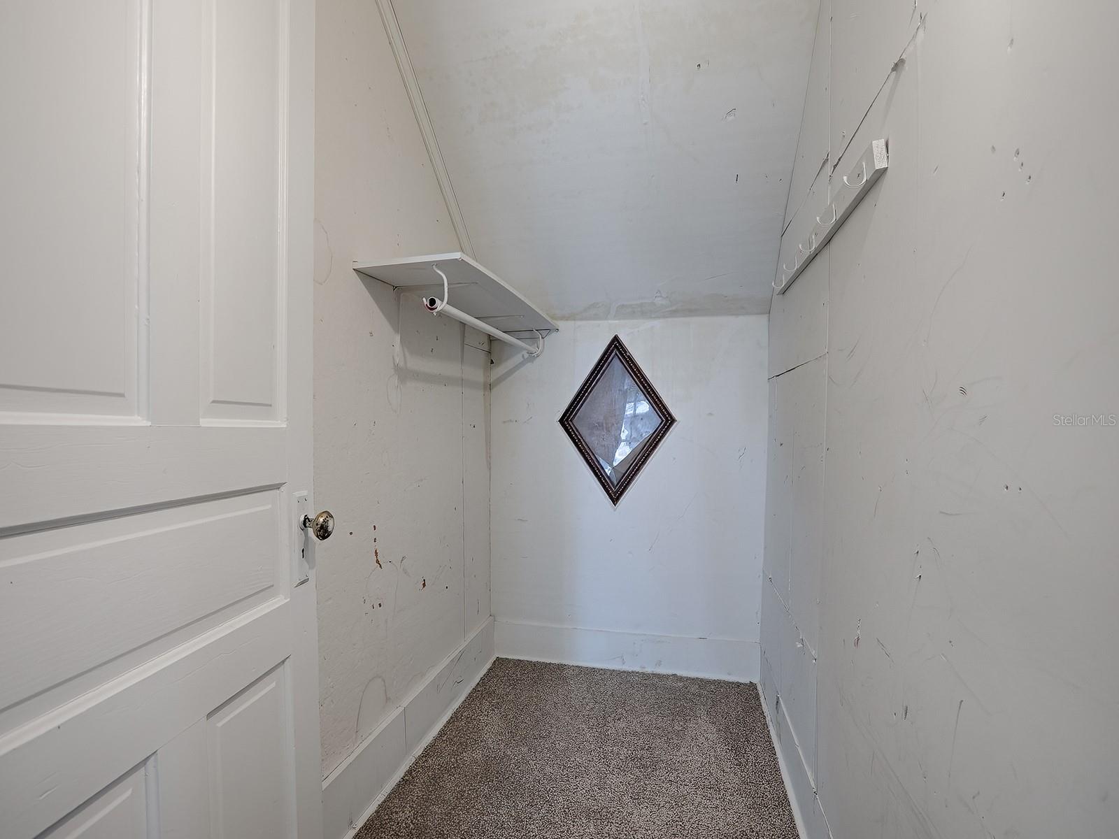 Image 31 of 57 For 422 Citrus Avenue