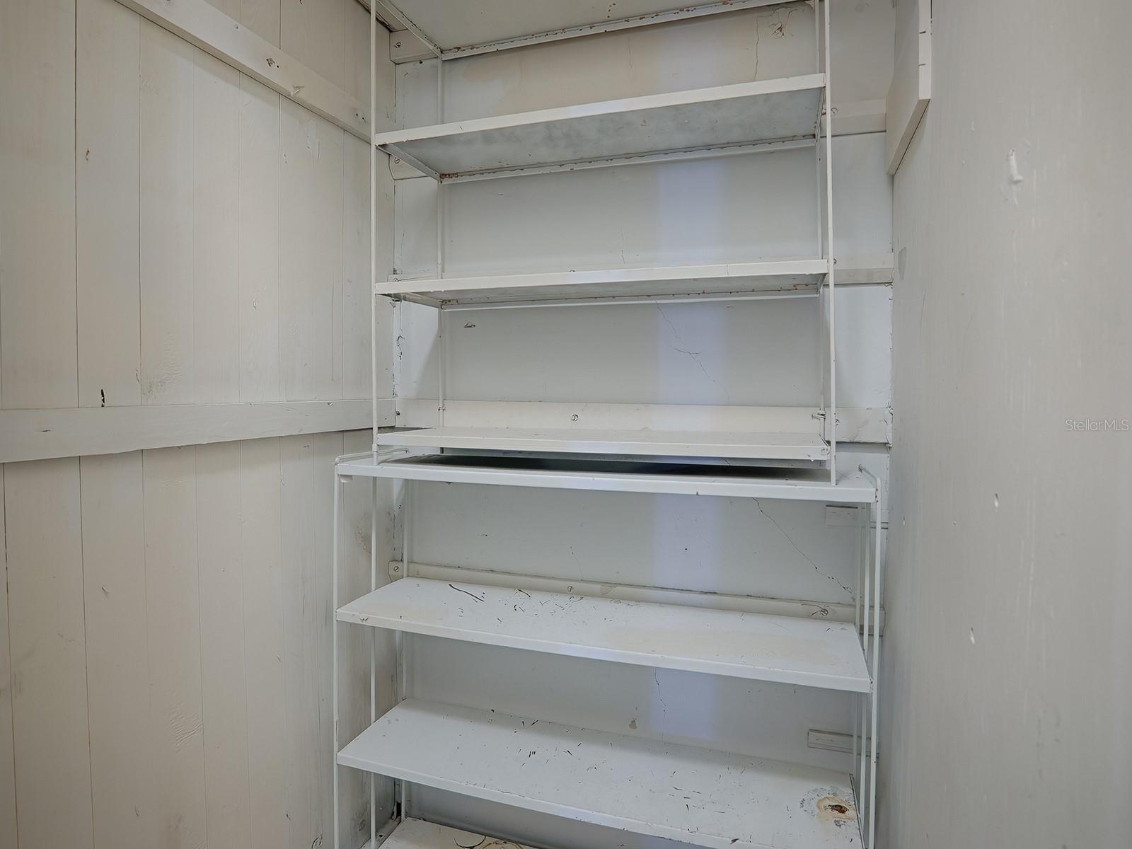 Image 34 of 57 For 422 Citrus Avenue