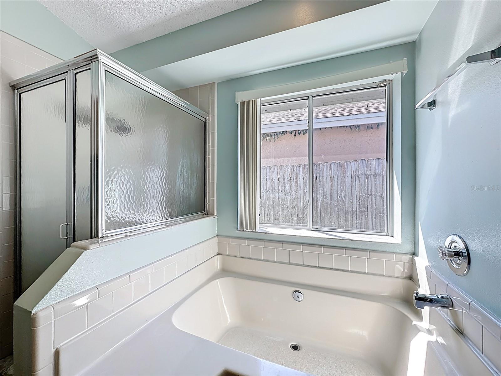 Image 20 of 47 For 3717 Narroline Drive