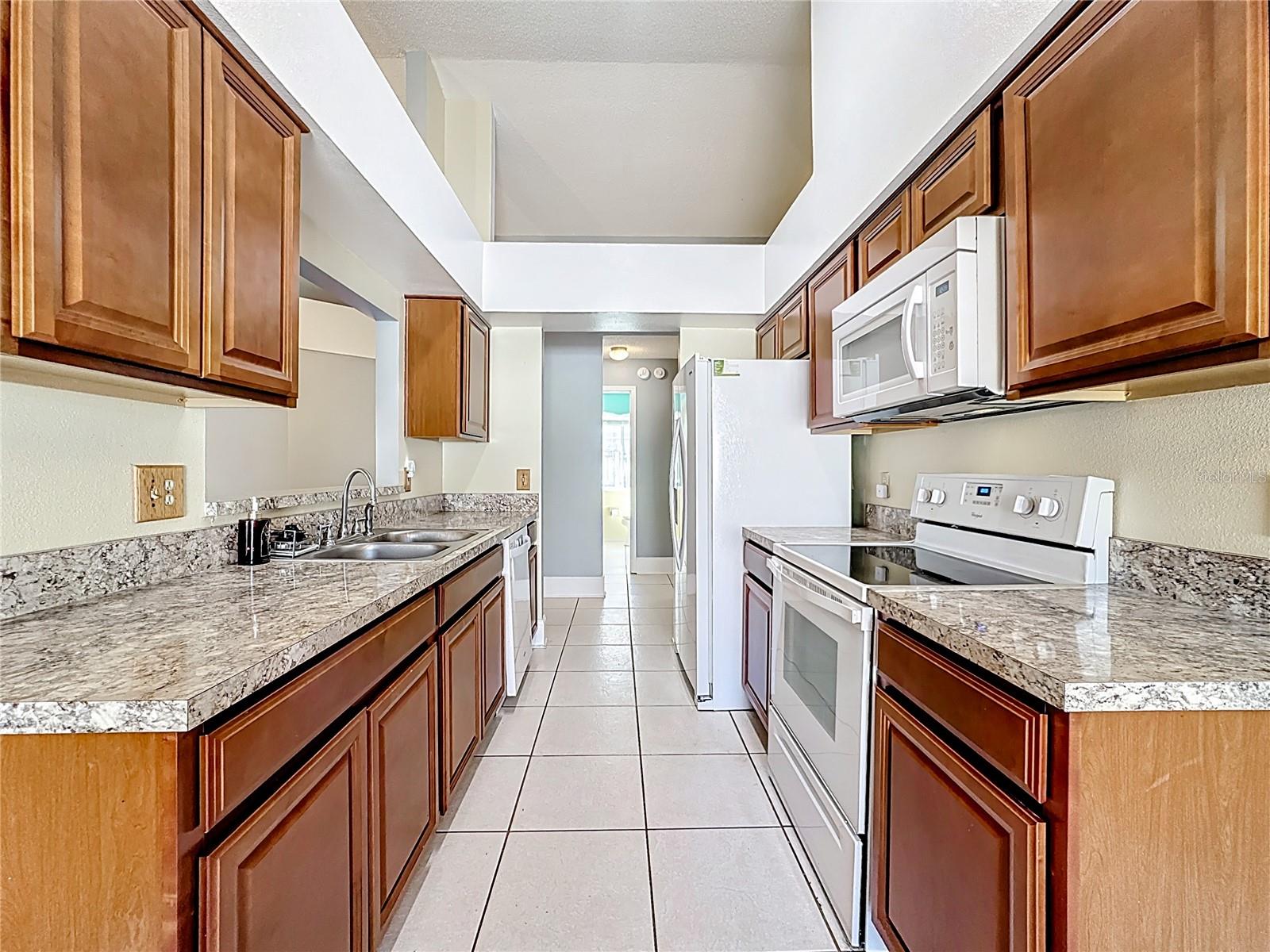 Image 8 of 47 For 3717 Narroline Drive