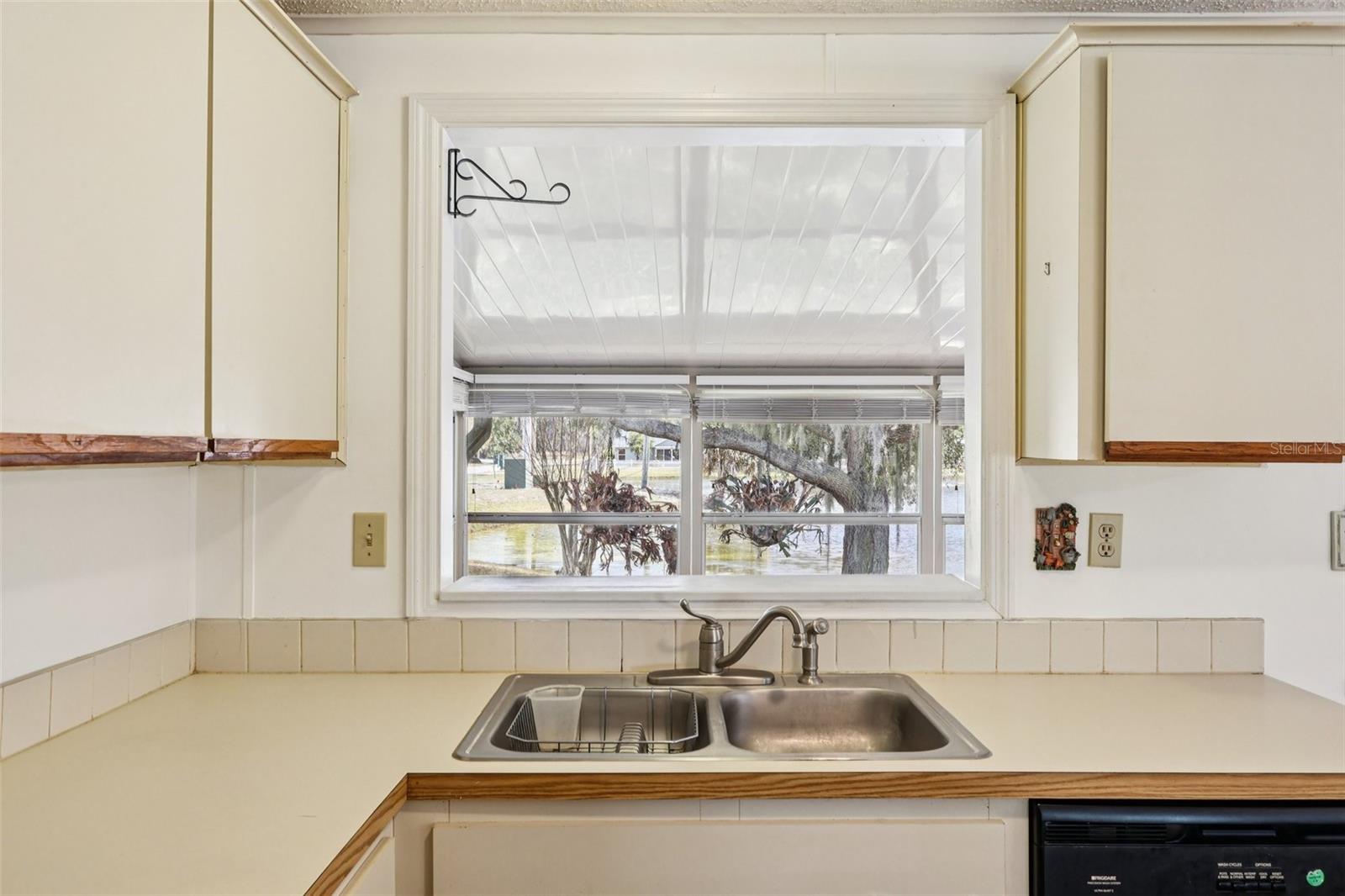 Image 15 of 42 For 1024 Hilltop Road