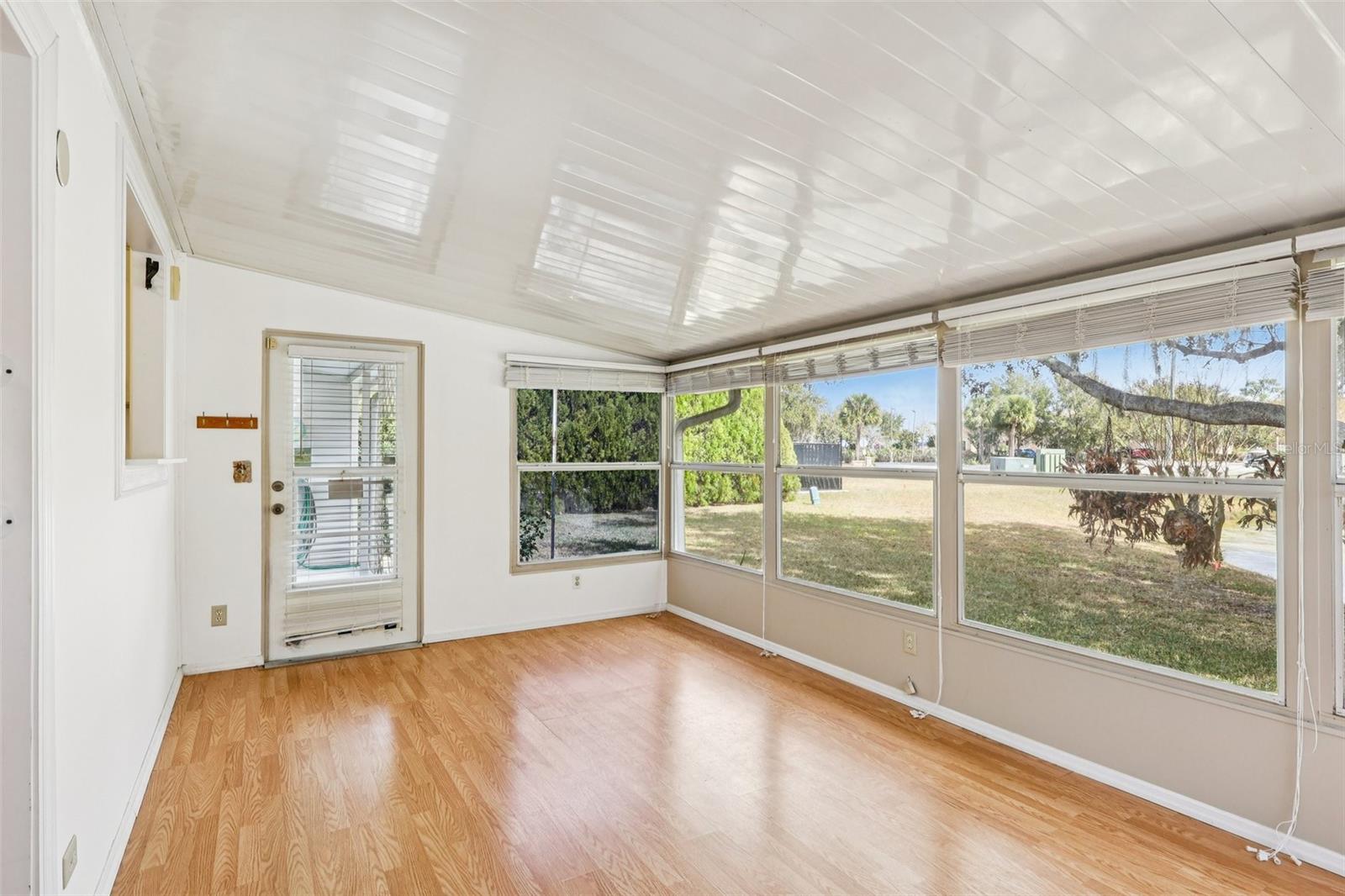 Image 17 of 42 For 1024 Hilltop Road