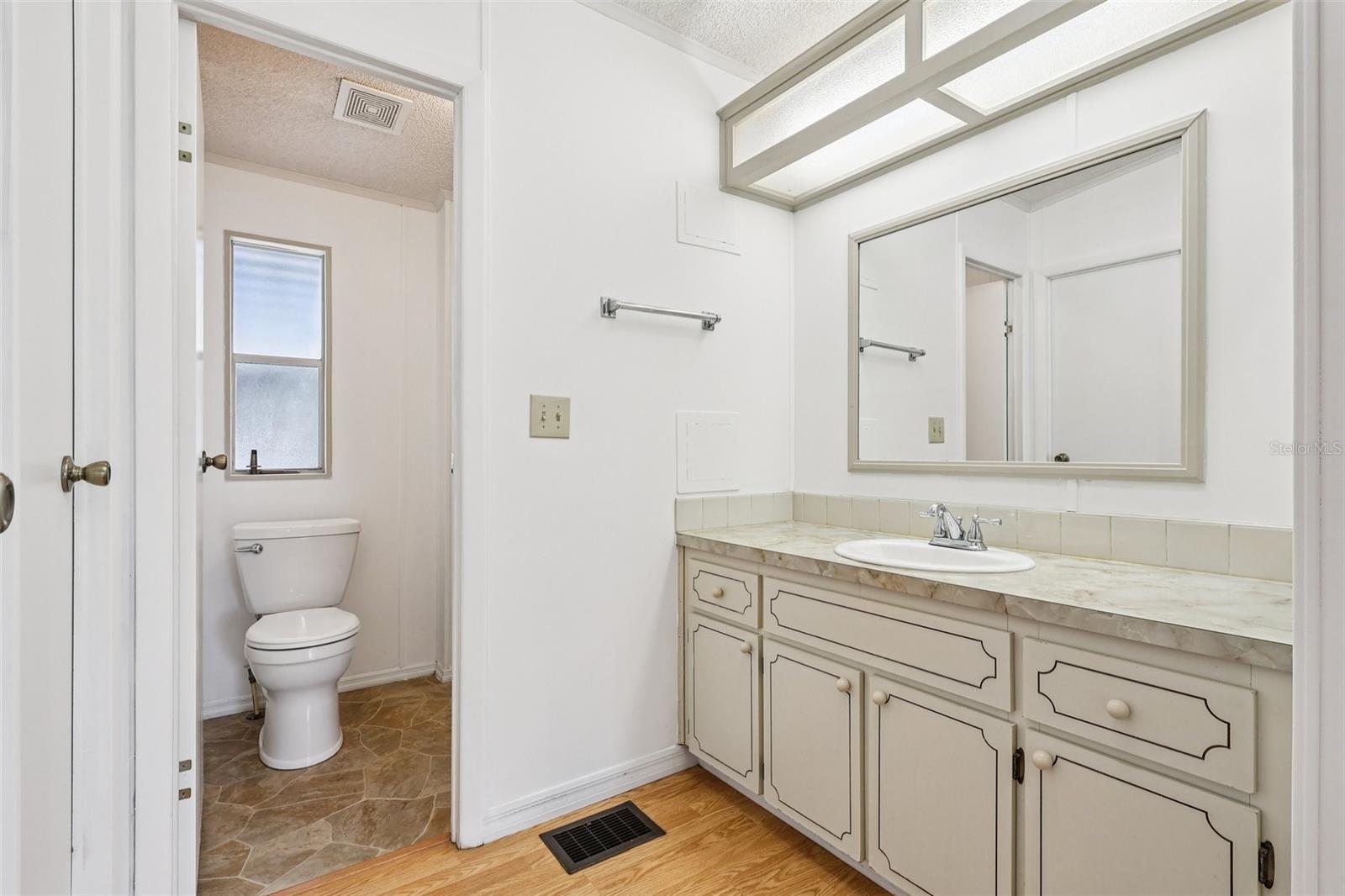 Image 24 of 42 For 1024 Hilltop Road