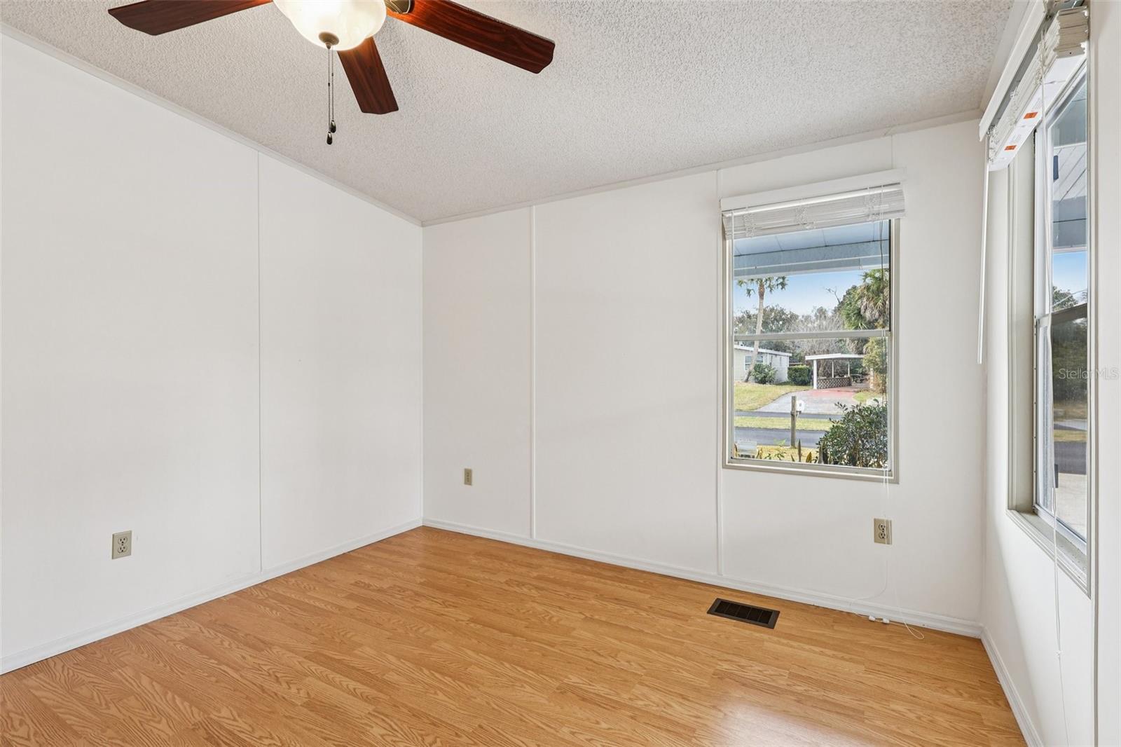 Image 27 of 42 For 1024 Hilltop Road