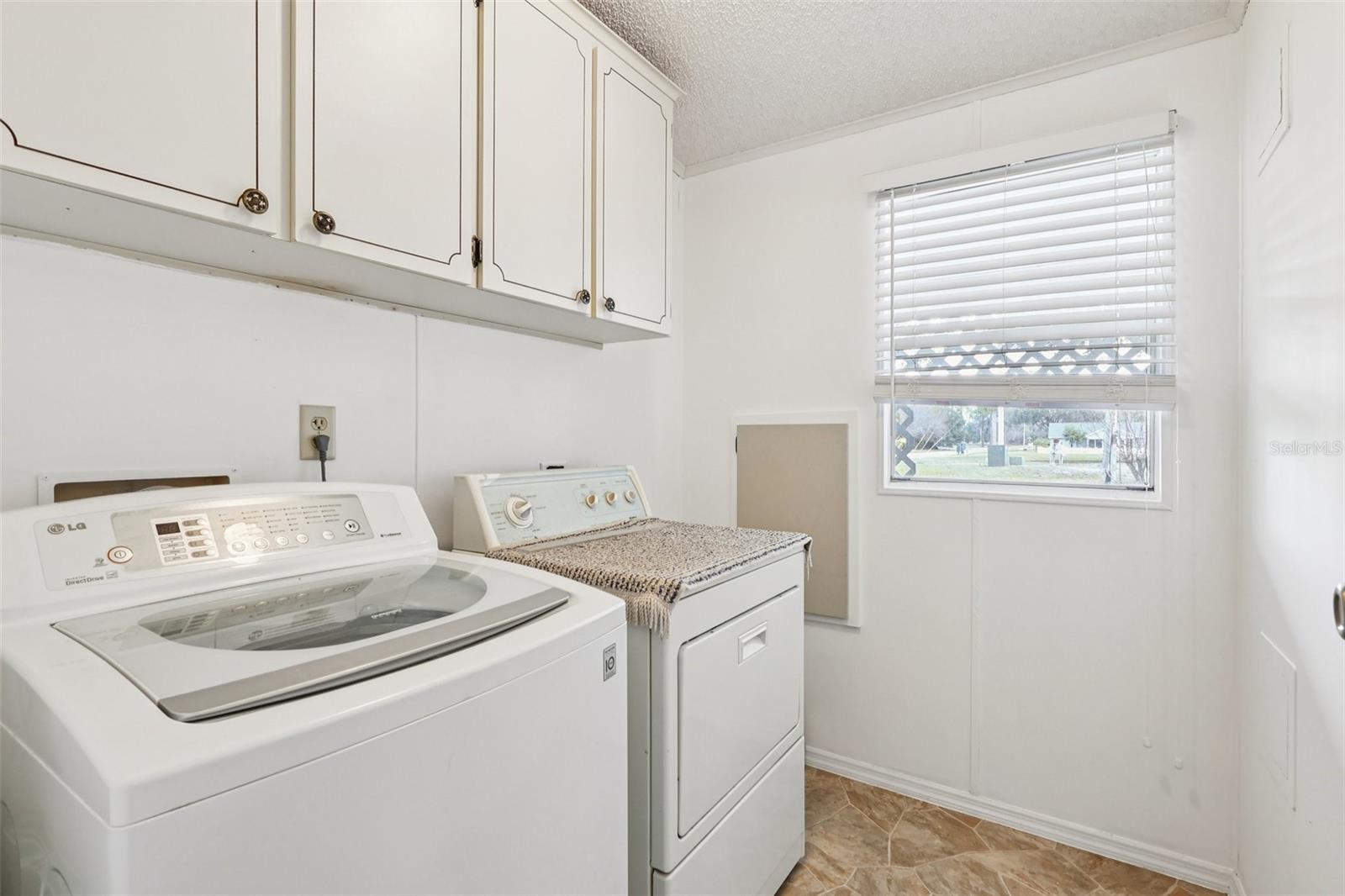 Image 30 of 42 For 1024 Hilltop Road