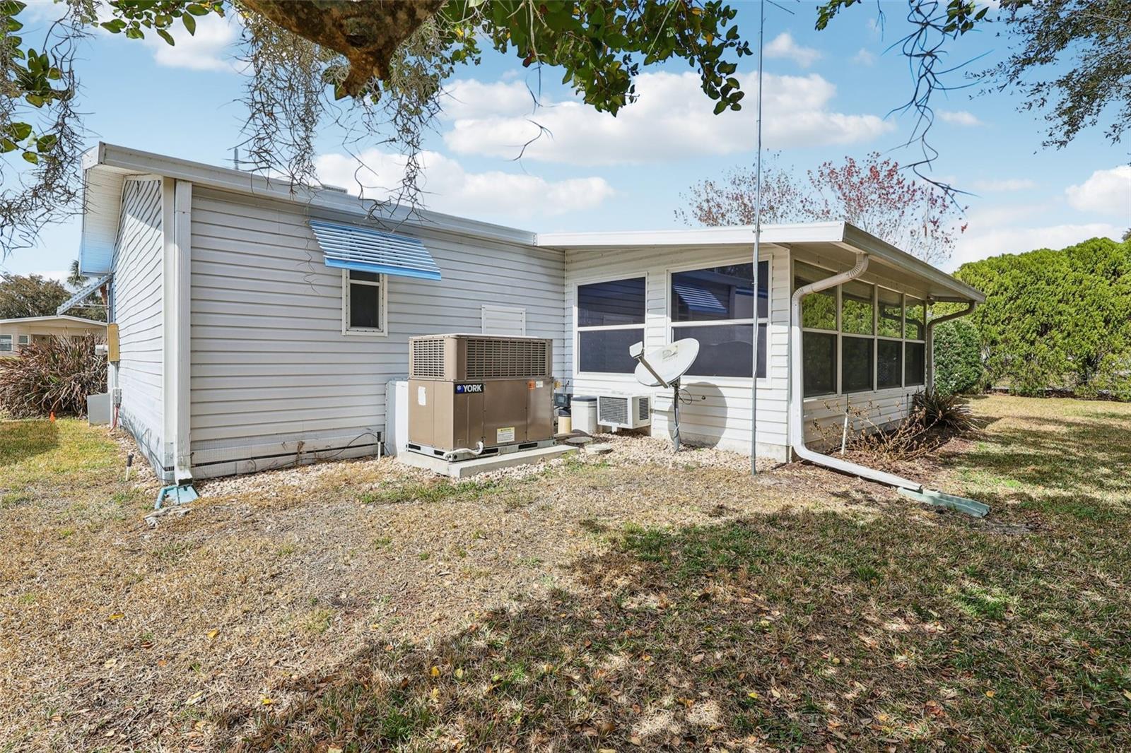 Image 35 of 42 For 1024 Hilltop Road