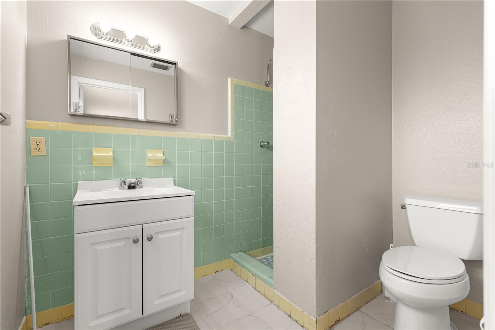 Image 27 of 43 For 1301 Nichols Drive