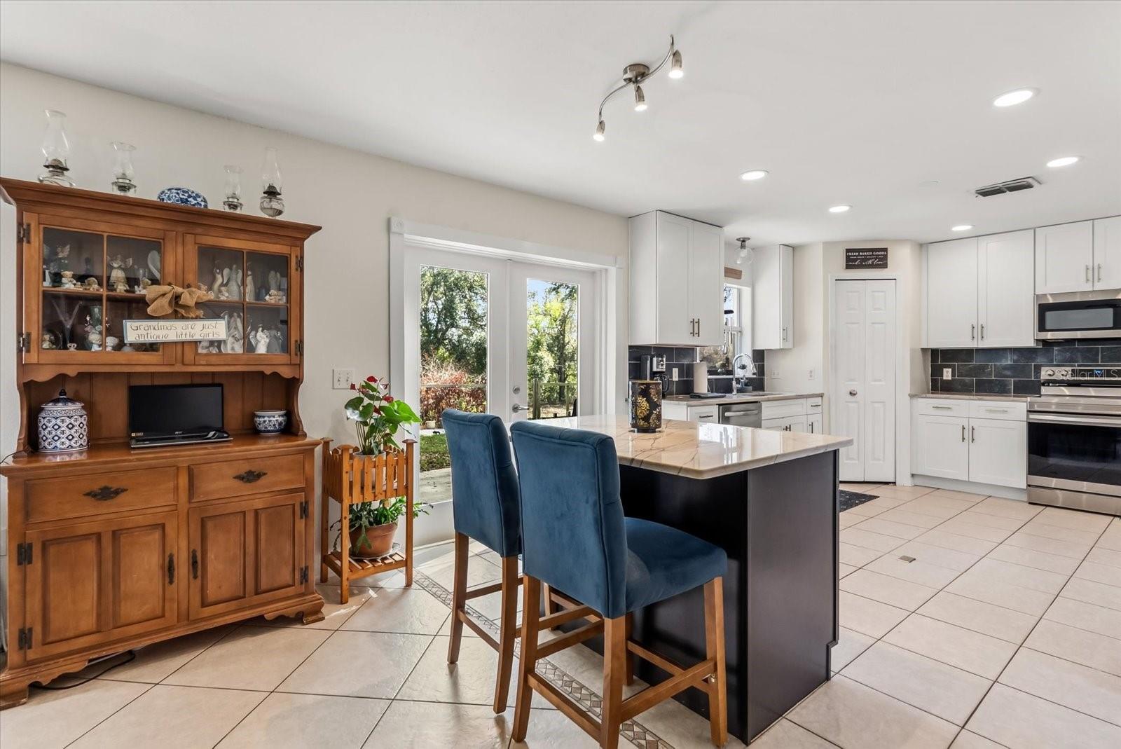 Image 12 of 42 For 1678 Ridgemoor Drive