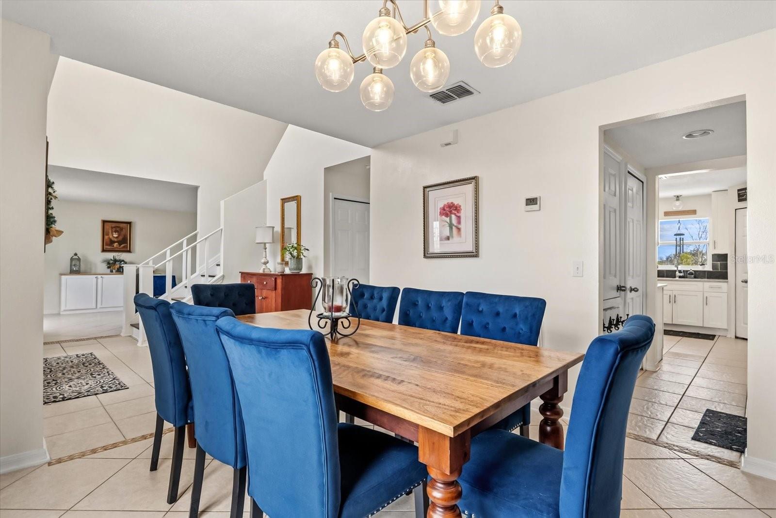 Image 6 of 42 For 1678 Ridgemoor Drive