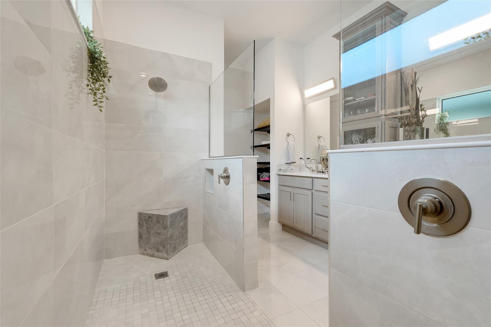 Image 21 of 47 For 1990 Wallingford Loop