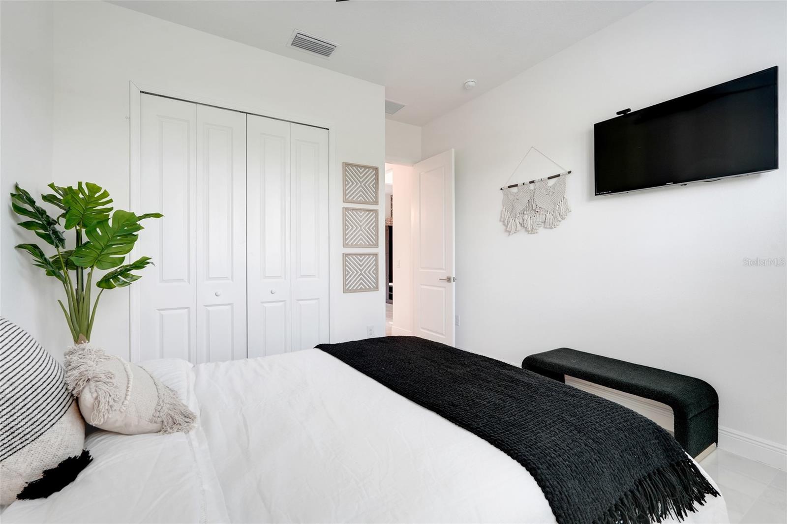 Image 23 of 47 For 1990 Wallingford Loop