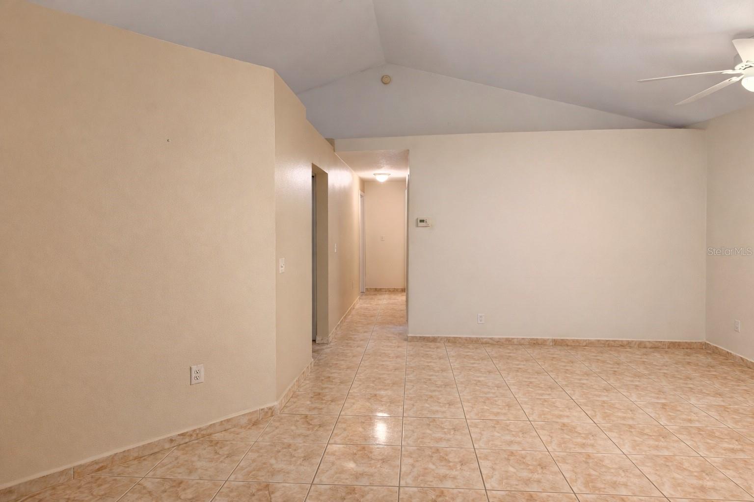 Image 18 of 27 For 1901 Ashley Oaks Court