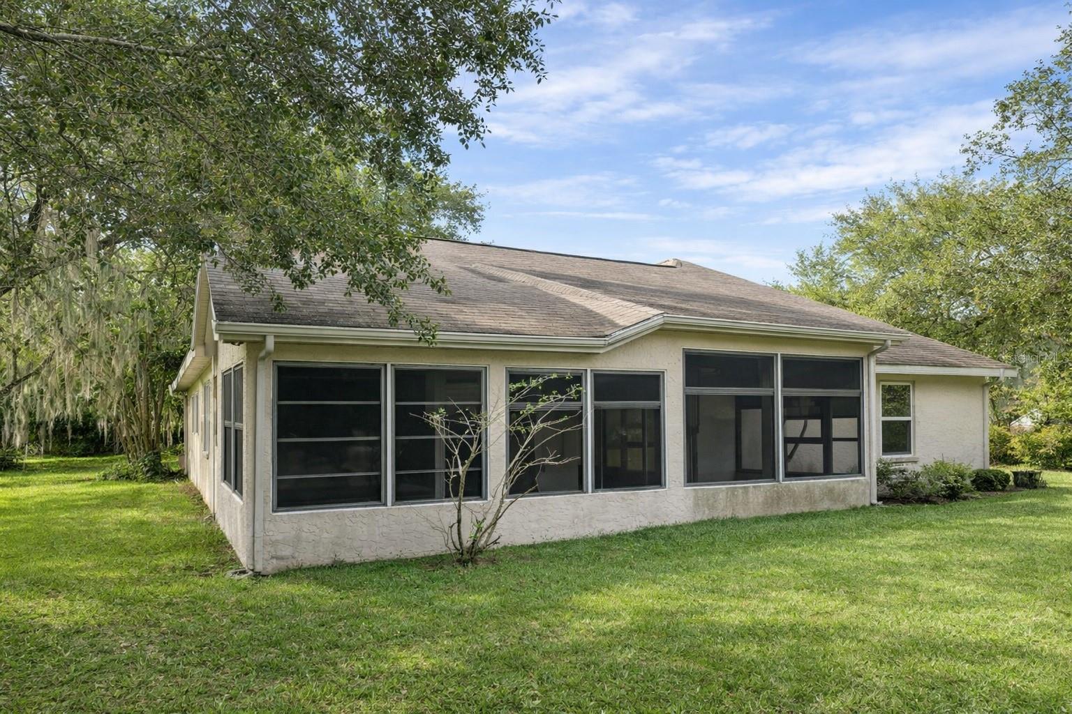 Image 5 of 27 For 1901 Ashley Oaks Court