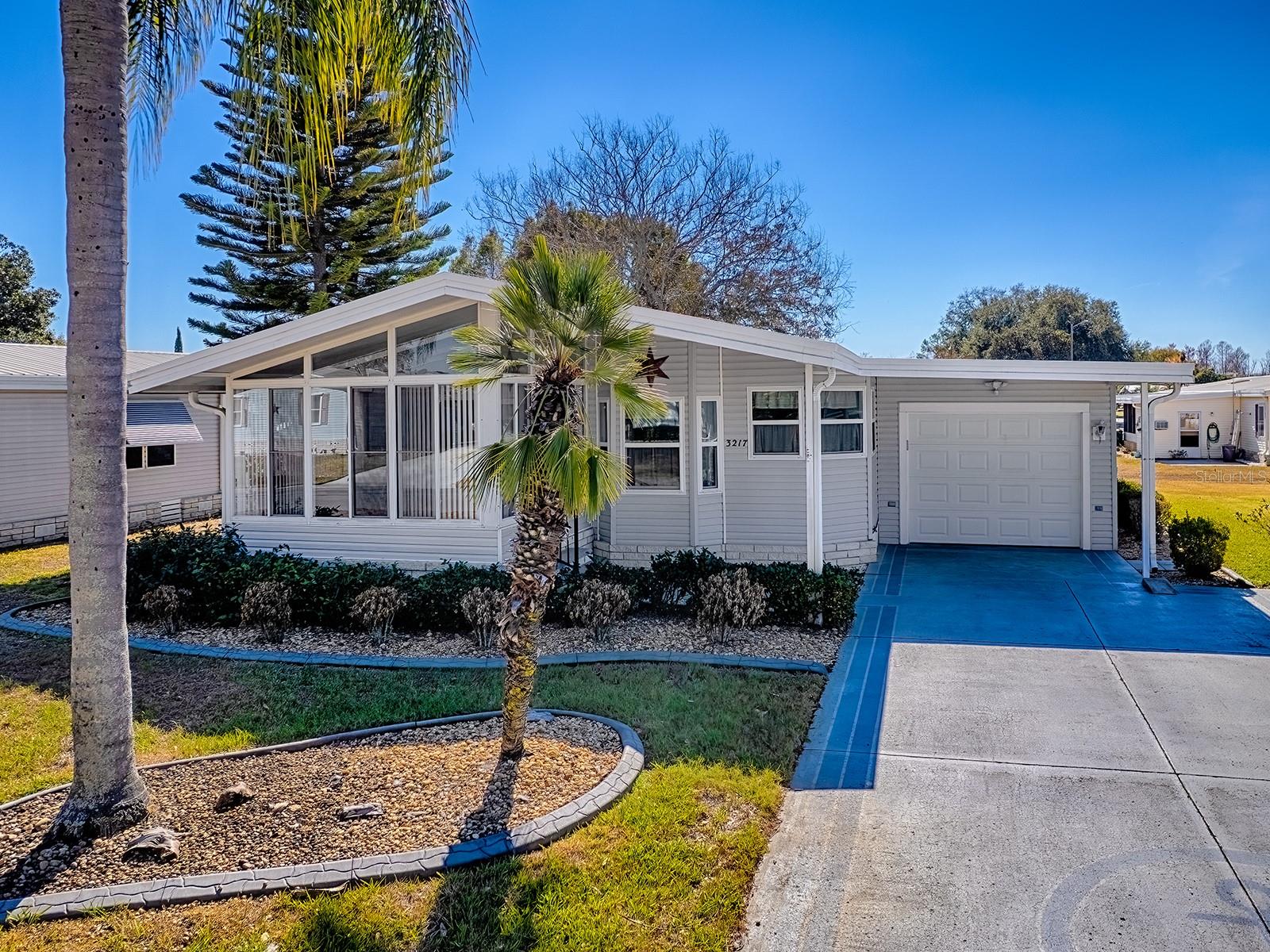 Image 8 of 43 For 3217 Manatee Road