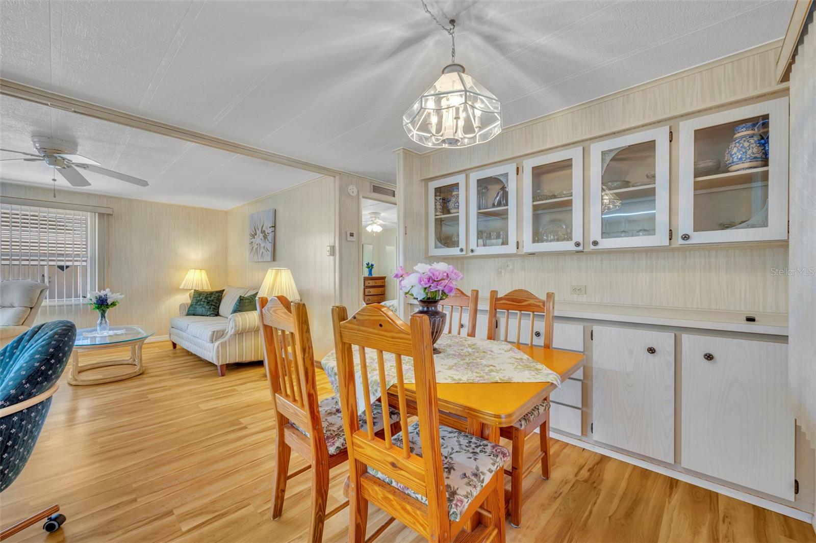 Image 7 of 50 For 19 Hawaiian Way