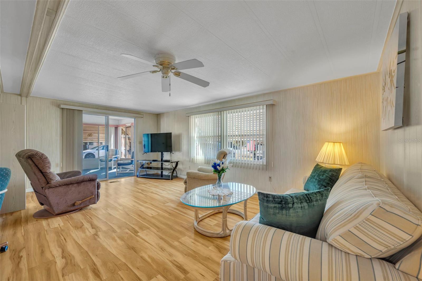 Image 8 of 50 For 19 Hawaiian Way