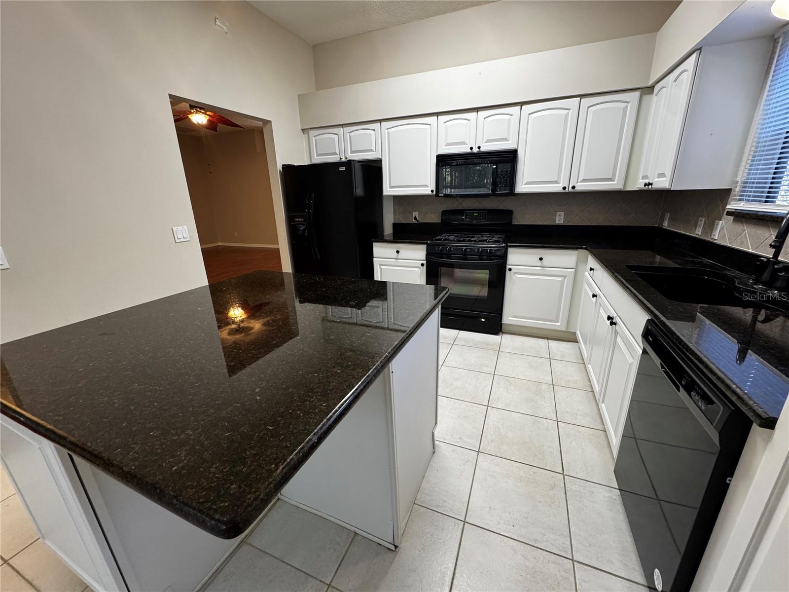 Image 9 of 17 For 101 Costa Mesa Drive