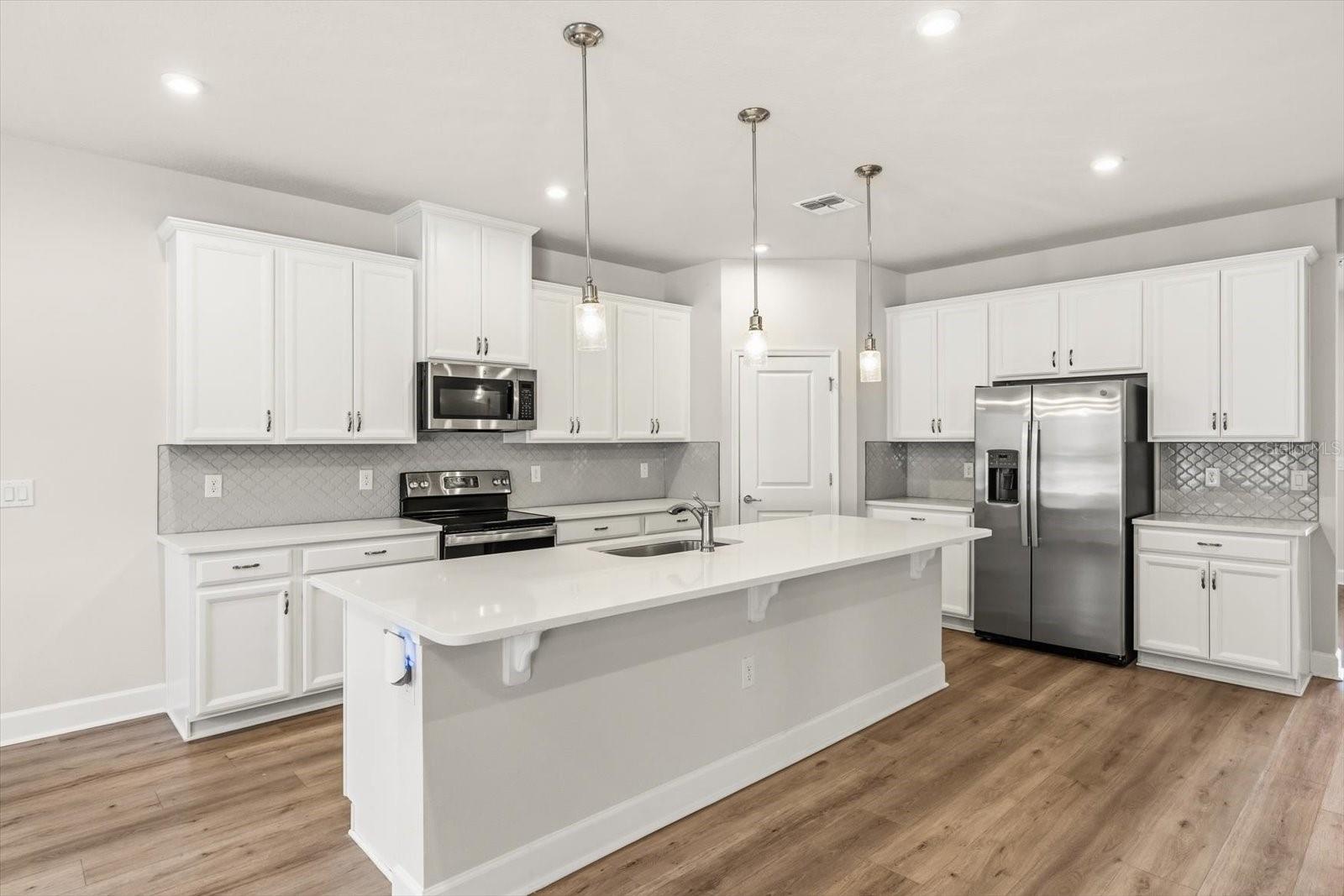 Image 11 of 35 For 1710 Summer Rose Drive