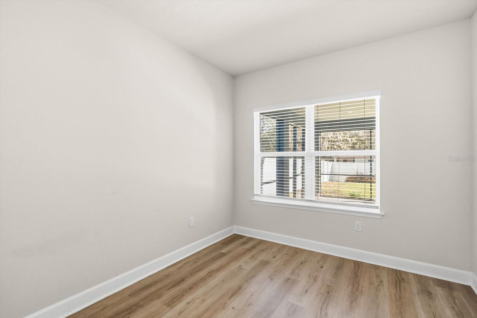 Image 17 of 35 For 1710 Summer Rose Drive