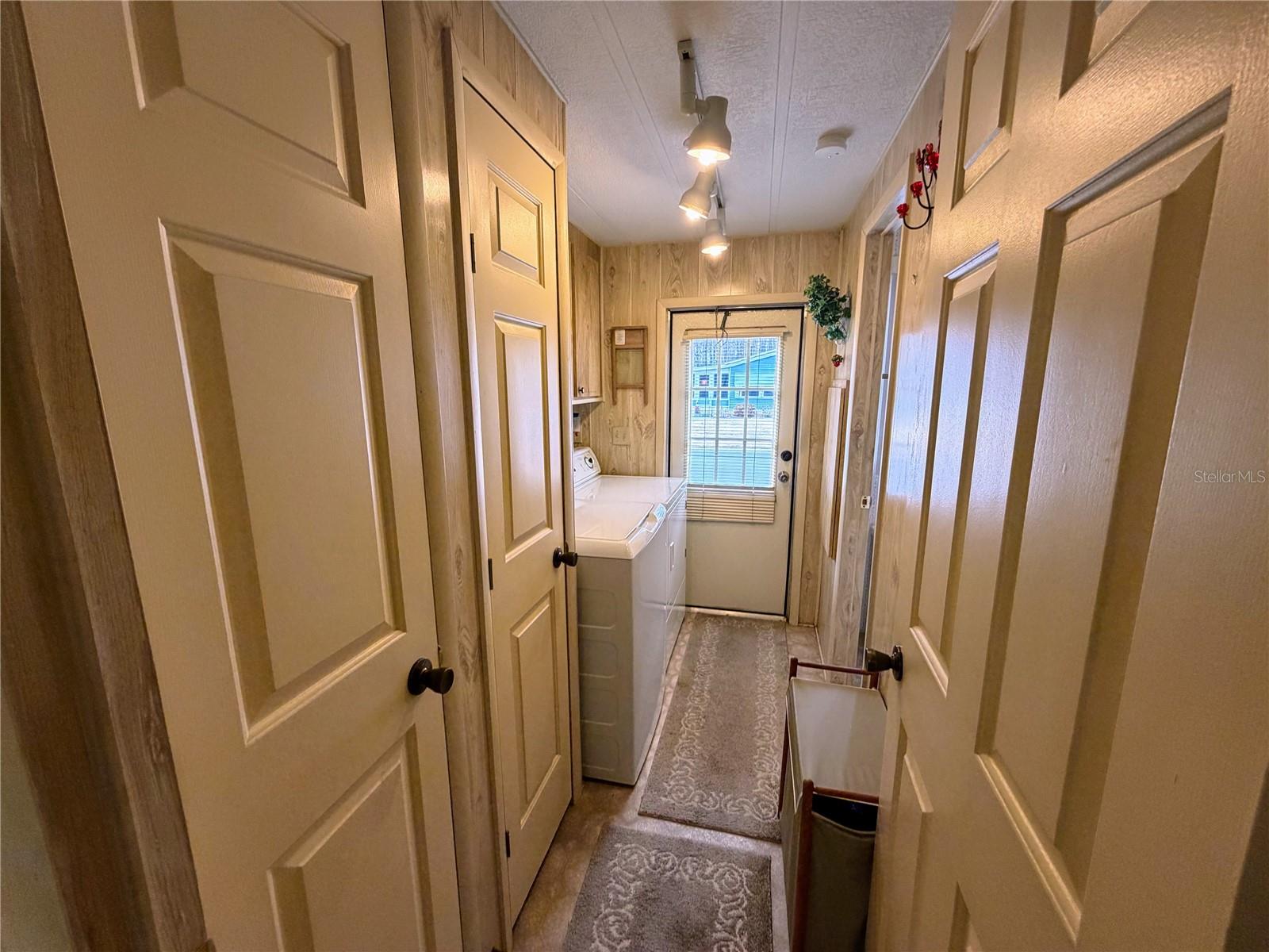 Image 18 of 33 For 103 Lyonia Lane