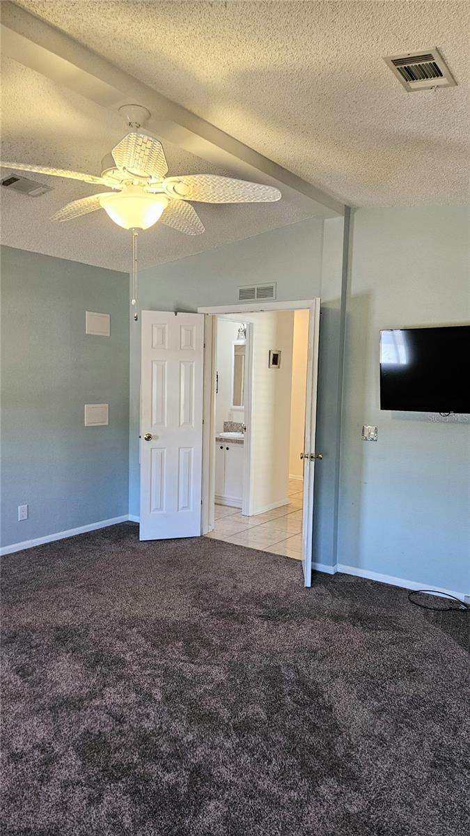 Image 22 of 30 For 933 Oleander Street