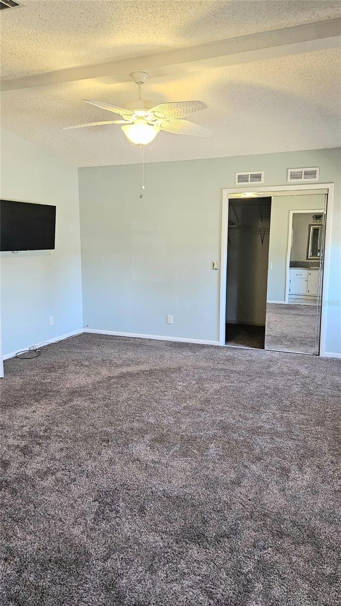 Image 23 of 30 For 933 Oleander Street