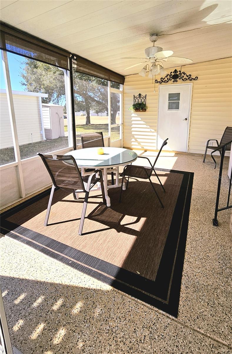 Image 3 of 30 For 933 Oleander Street