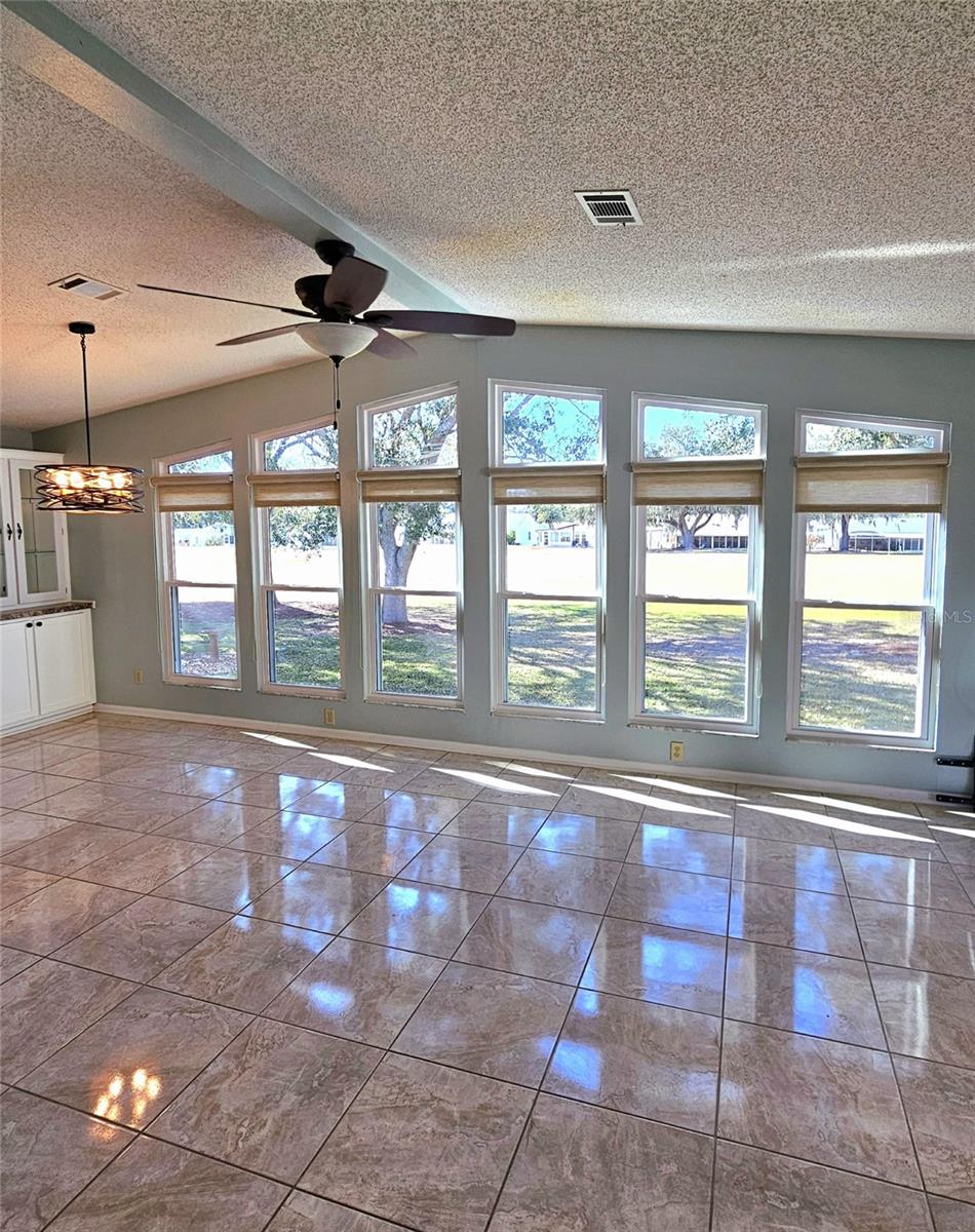 Image 6 of 30 For 933 Oleander Street